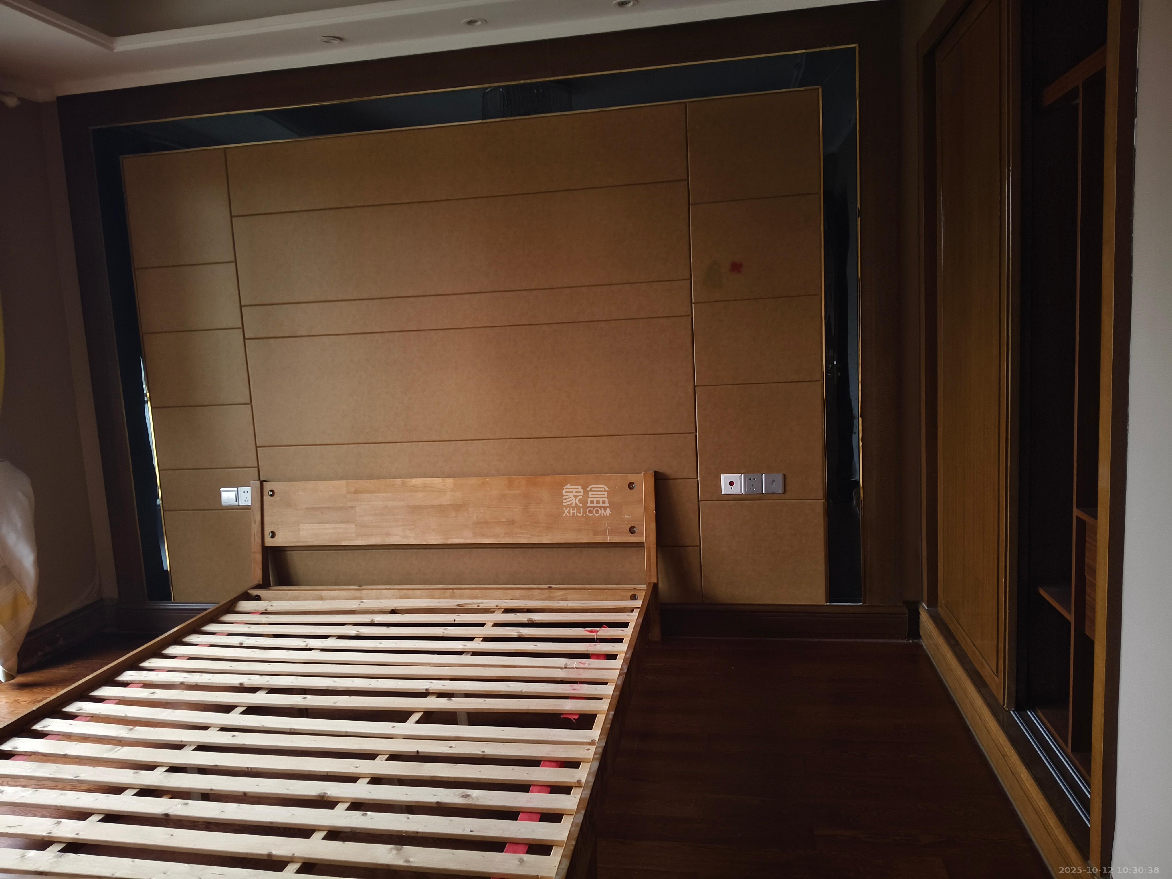 恒大御景天下城一期  3室2厅1卫    2400.0元/月 恒大御景天下城一期  3室2厅1卫    2400.0元/月