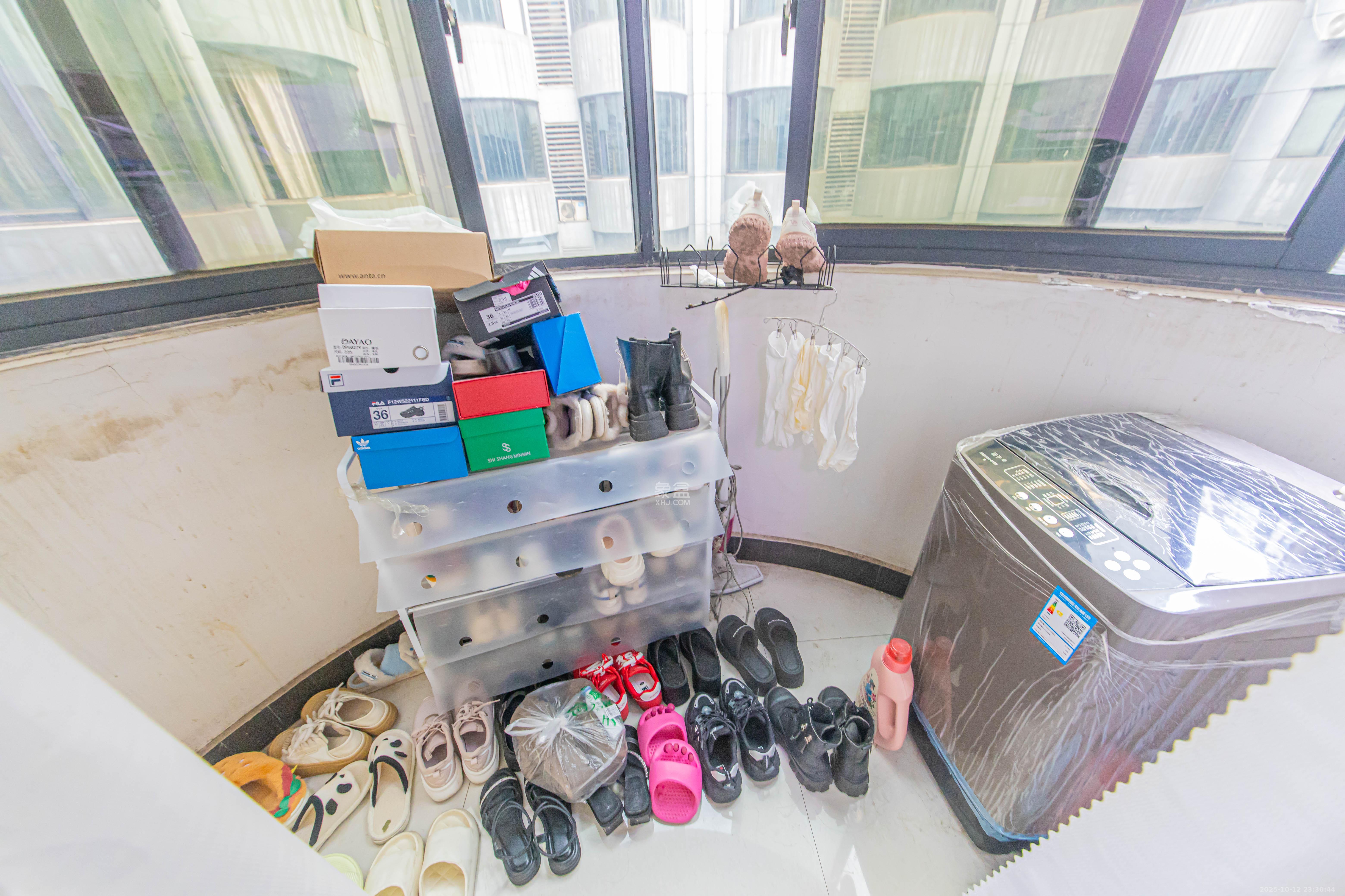 生活艺术城 1室1厅1卫 24.0万 生活艺术城 1室1厅1卫 24.0万阳台