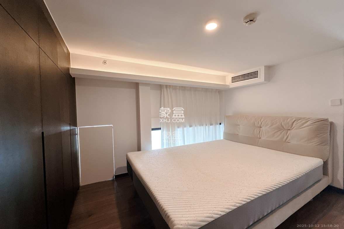 敬天广场 2室1厅2卫 4500.0元/月 敬天广场 2室1厅2卫 4500.0元/月室内图