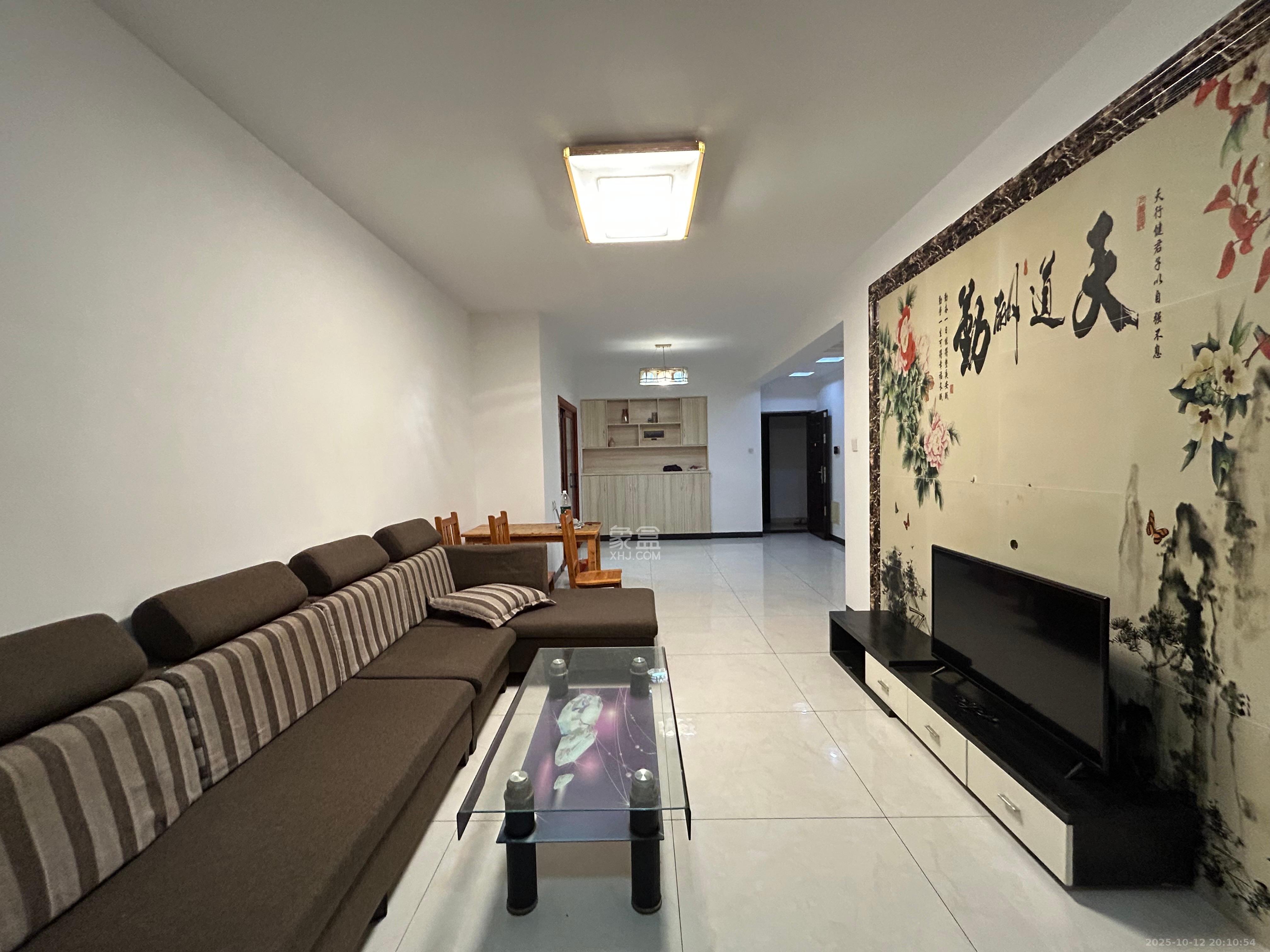 松雅轩（埃克斯社区）  2室2厅1卫    1600.0元/月