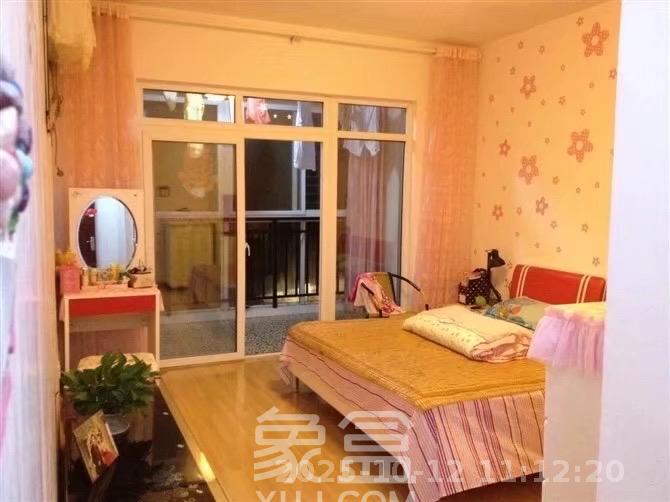 麓山润城  3室2厅2卫    2300.0元/月 麓山润城  3室2厅2卫    2300.0元/月室内图