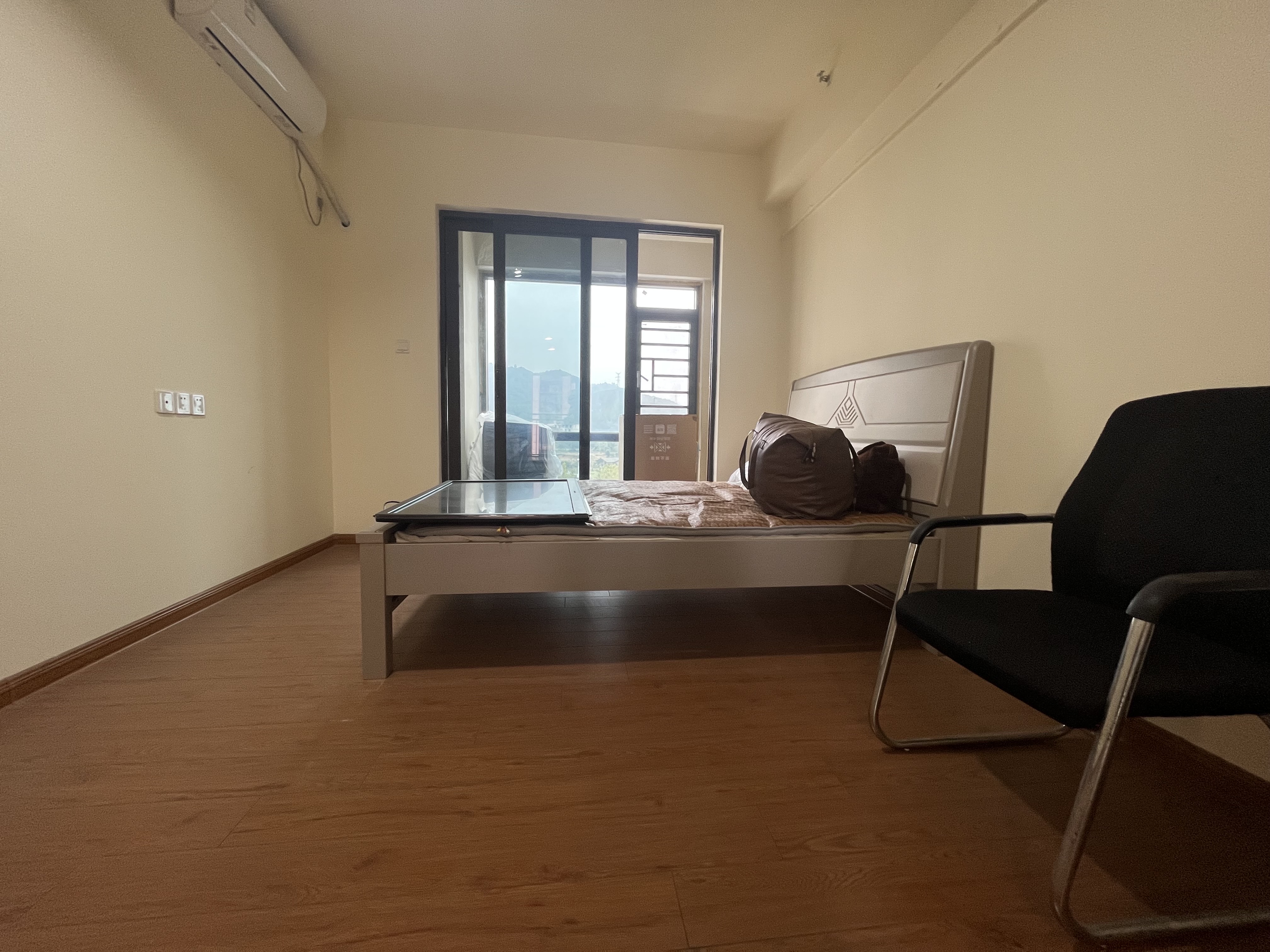 碧桂园豪园-二期  1室1厅1卫    800.0元/月室内图