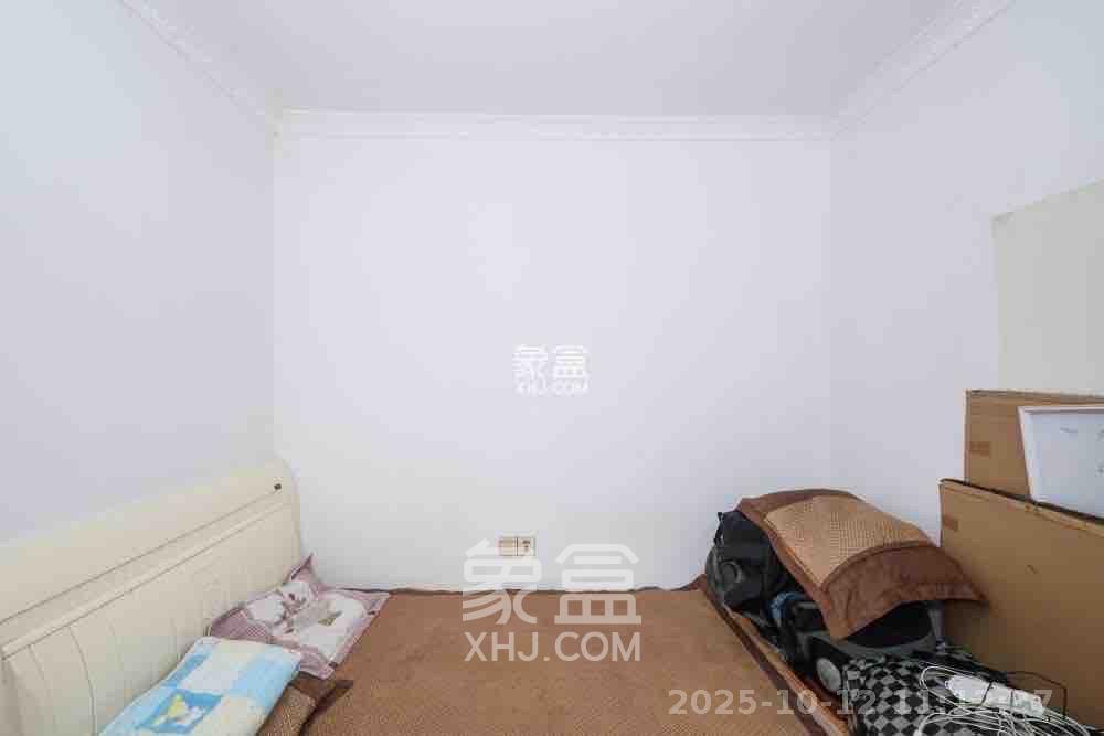 荣盛花语馨苑  2室2厅1卫    2100.0元/月 荣盛花语馨苑  2室2厅1卫    2100.0元/月室内图