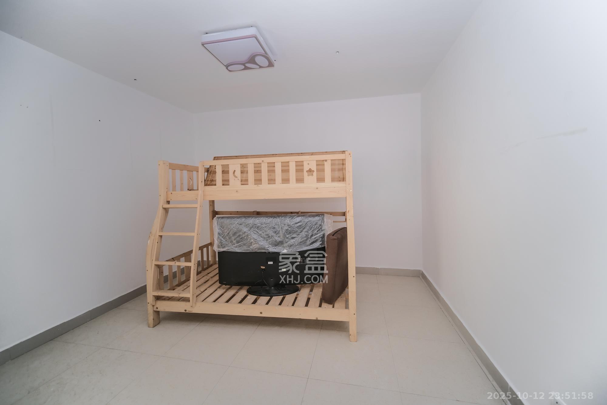 三一街区  1室2厅1卫    88.8万其他