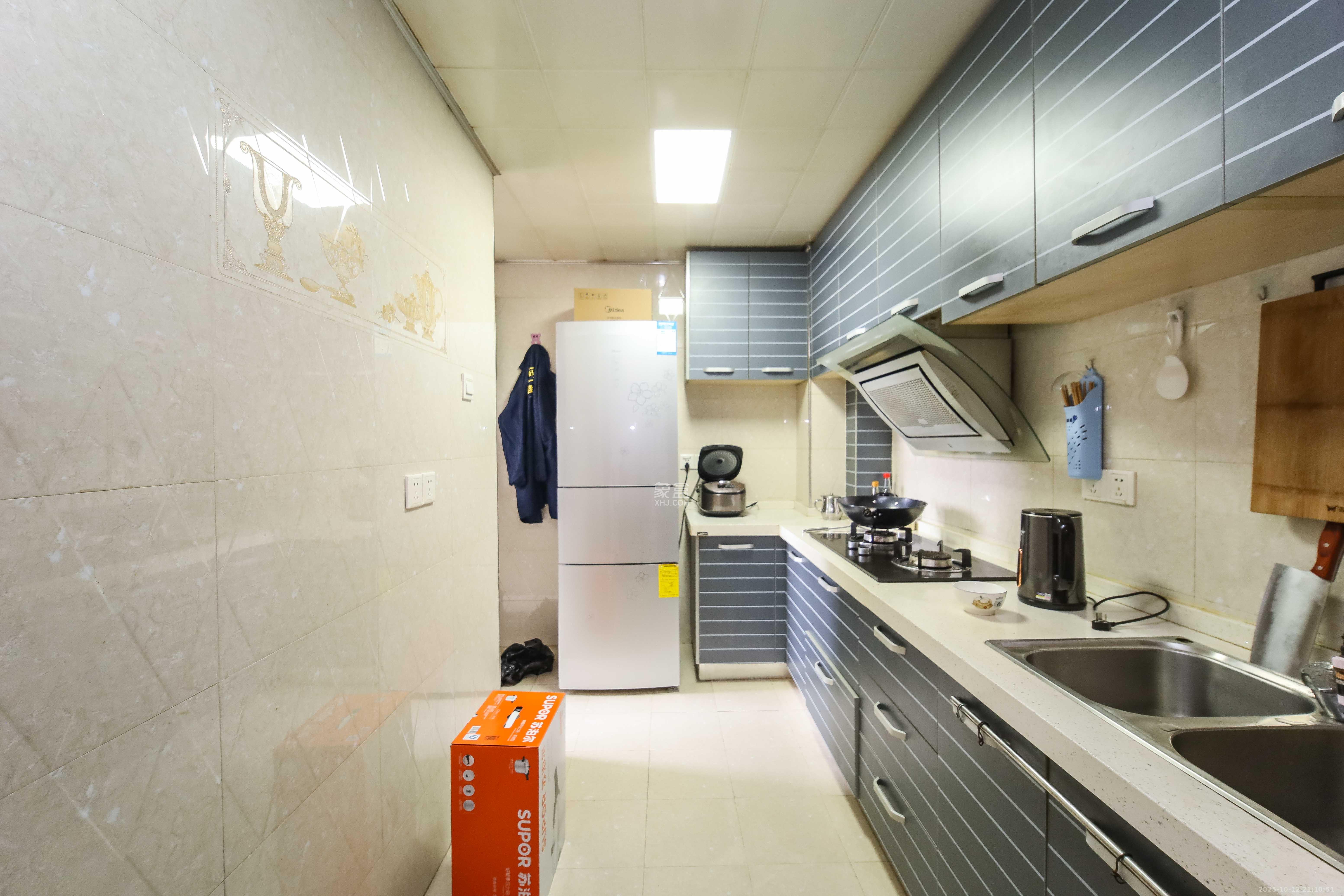 长房白沙湾  1室2厅2卫    83.8万厨房