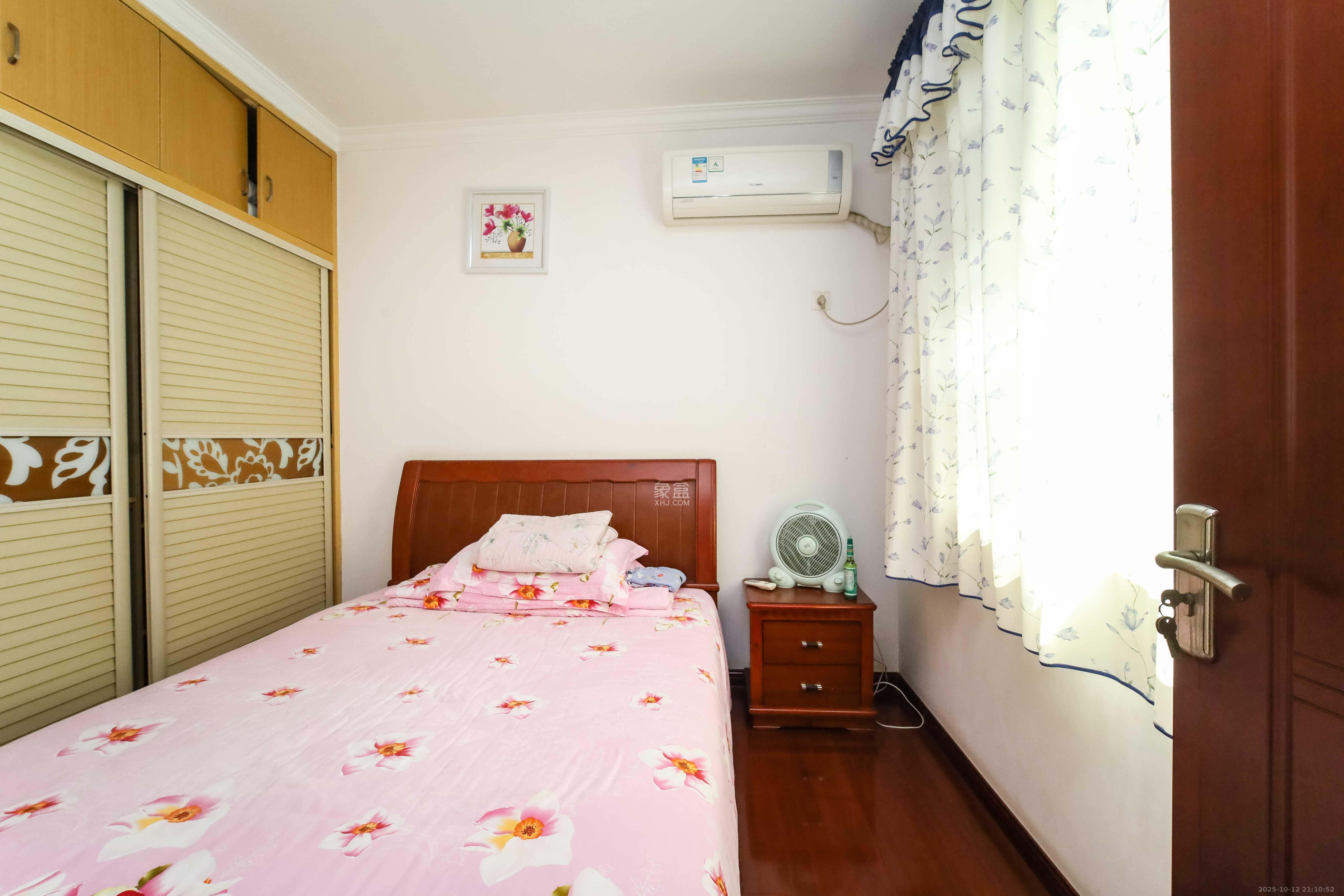 长房白沙湾  1室2厅2卫    83.8万卧室