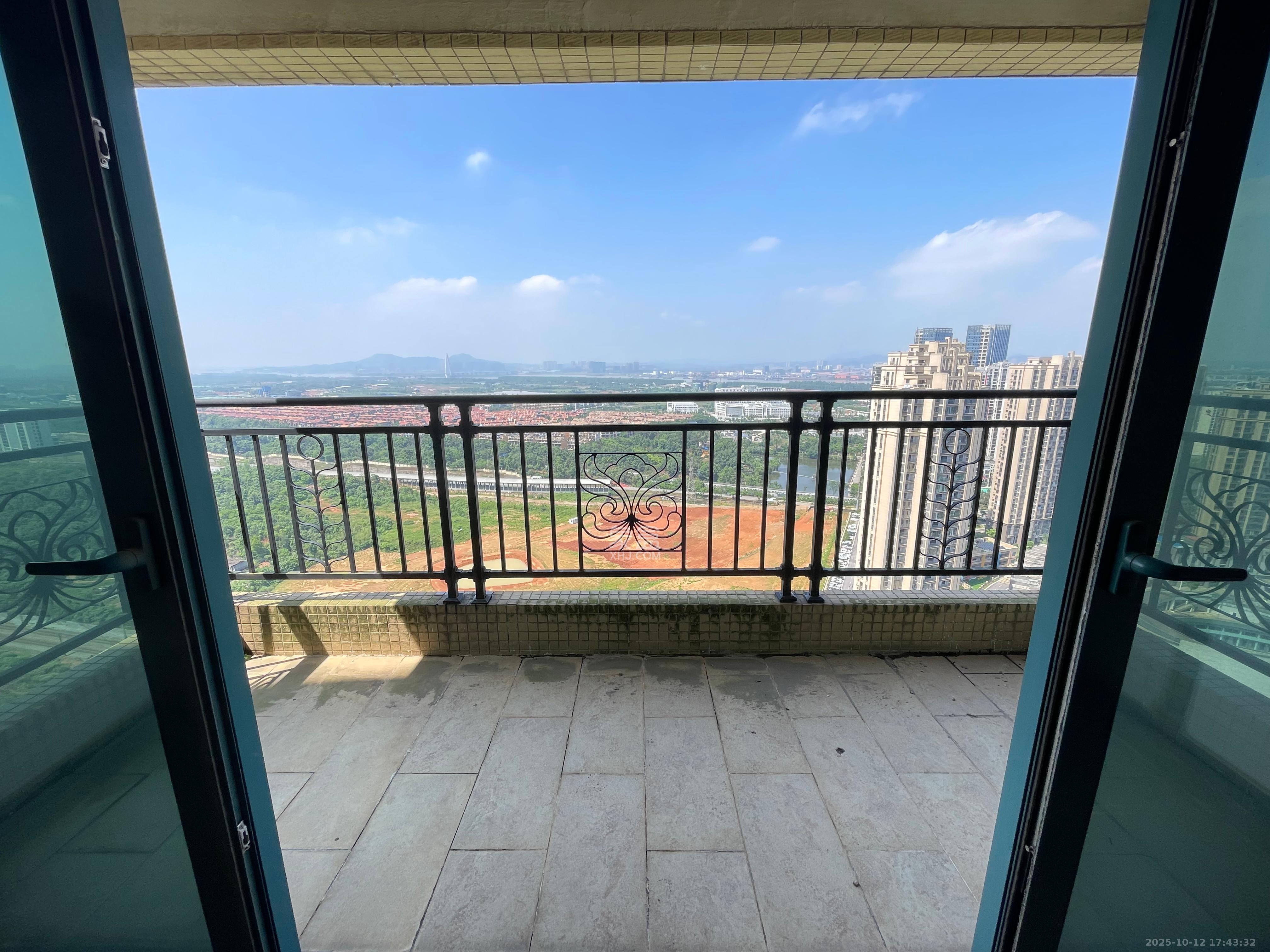 恒大名都  3室2厅1卫    1500.0元/月 恒大名都  3室2厅1卫    1500.0元/月室内图