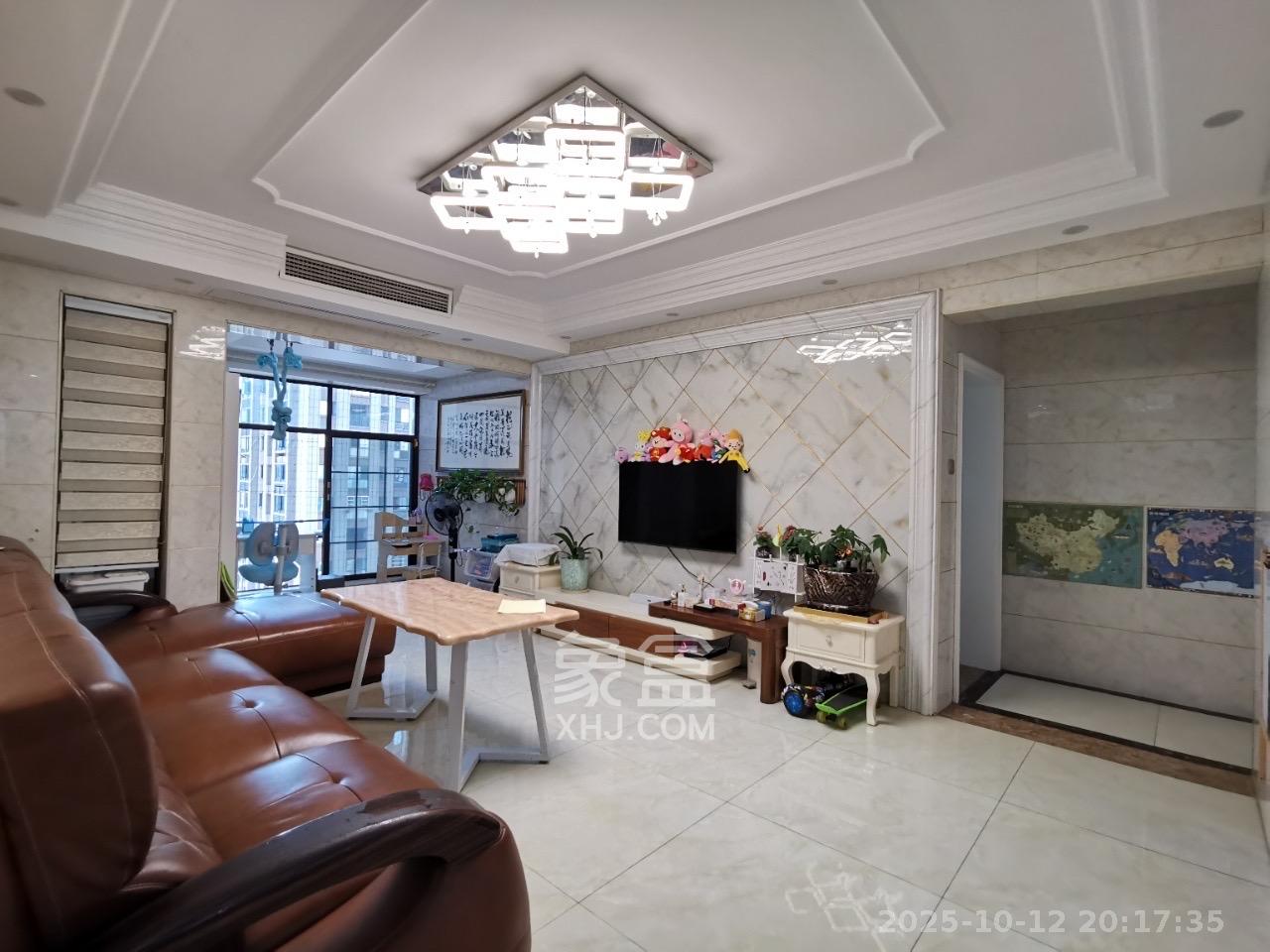 国泰九龙湾  4室2厅2卫    3000.0元/月 国泰九龙湾  4室2厅2卫    3000.0元/月