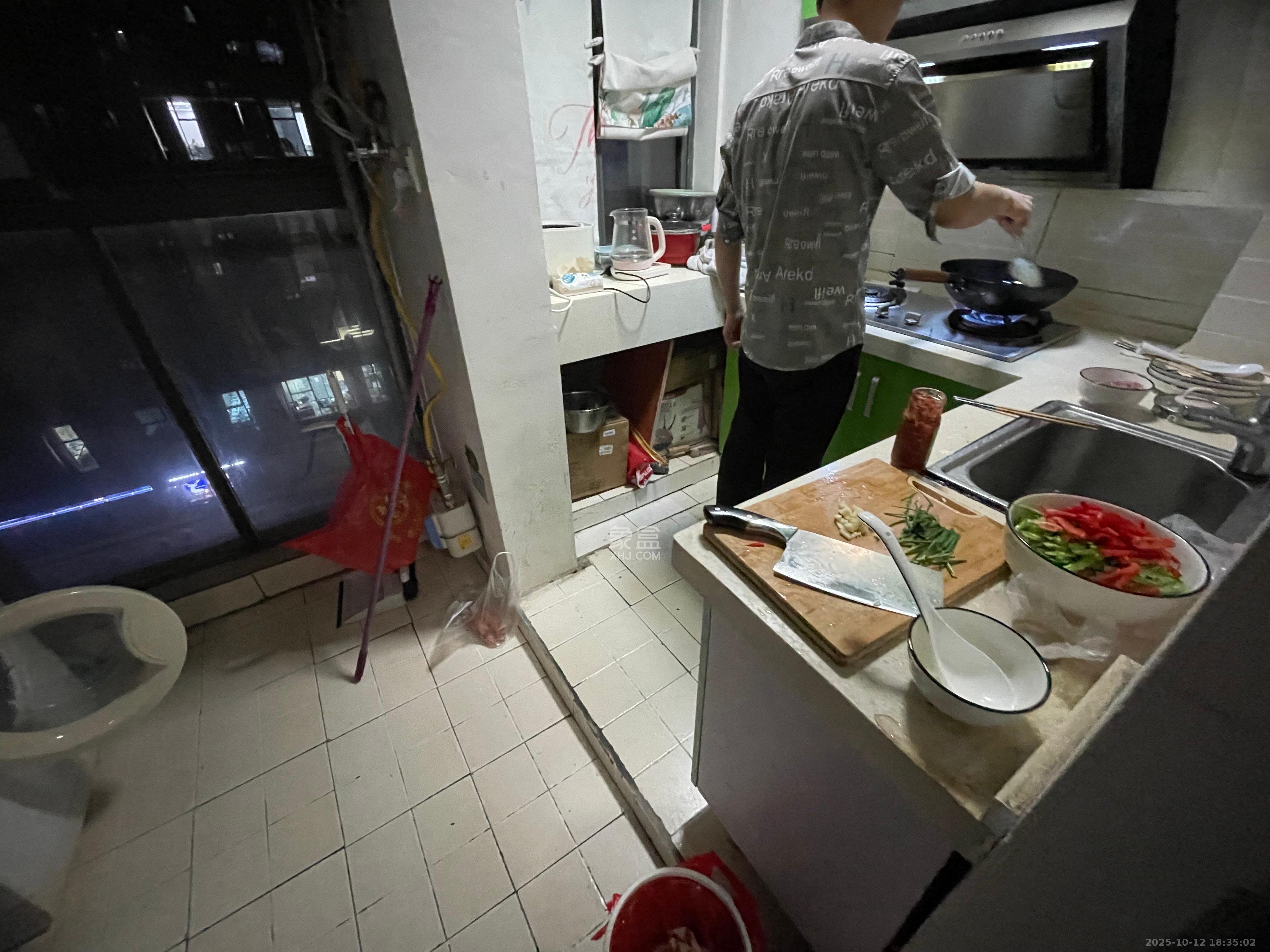 中城丽景香山园 1室1厅1卫 1600.0元/月 中城丽景香山园 1室1厅1卫 1600.0元/月室内图