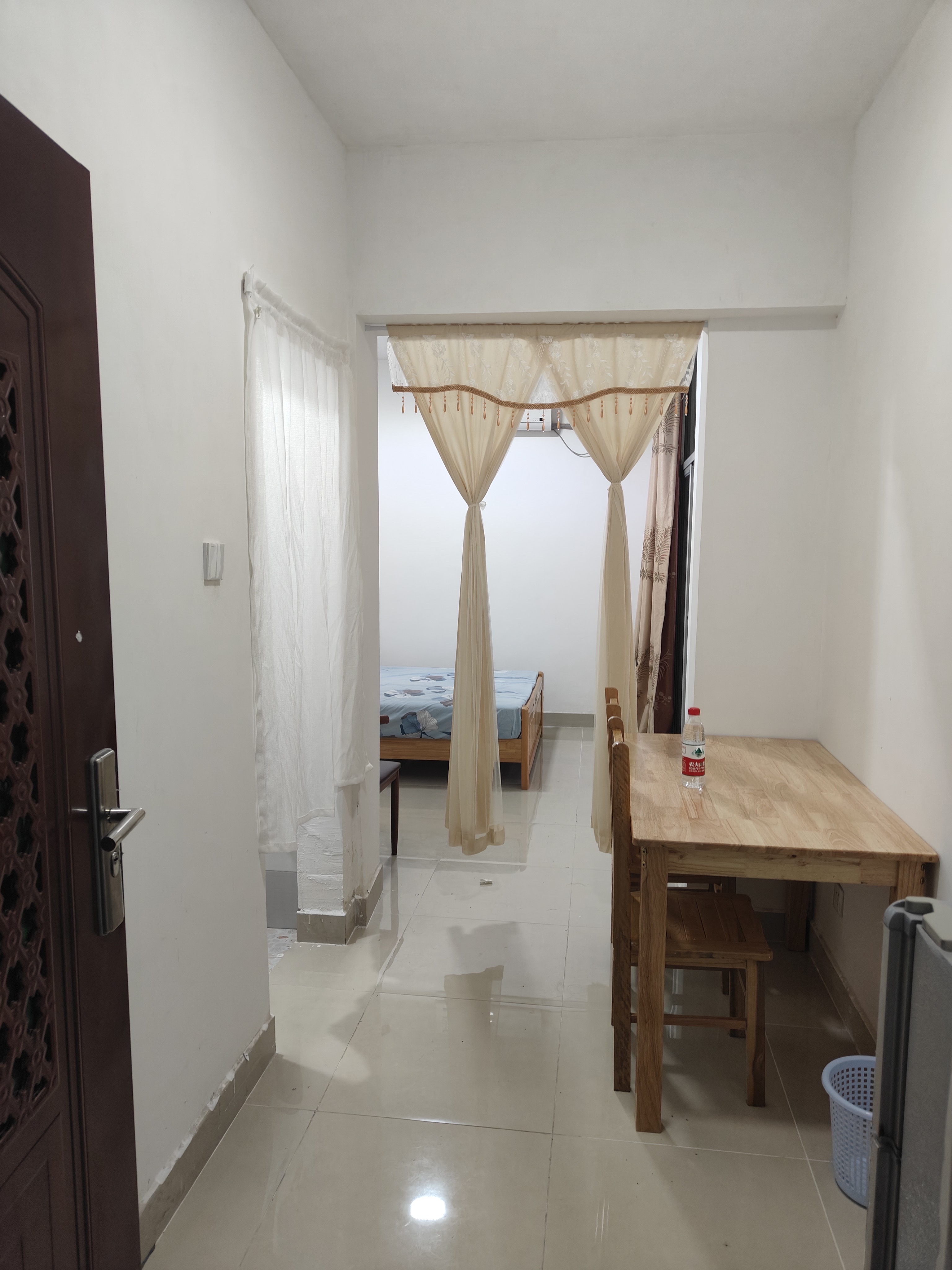 丽都花园  1室0厅0卫    1200.0元/月室内图