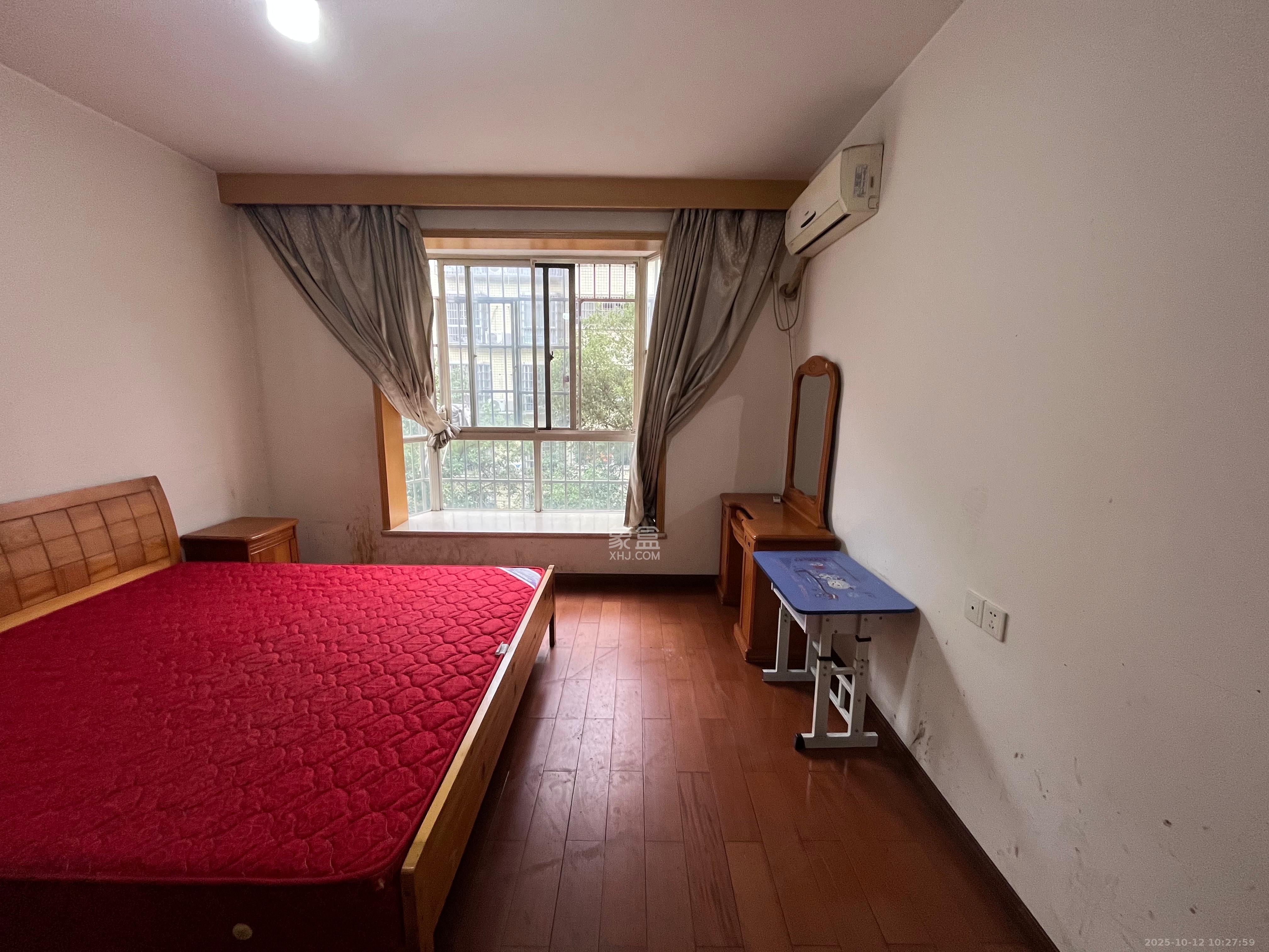 金峰小区北院(七里营社区)  3室2厅2卫    2000.0元/月 金峰小区北院(七里营社区)  3室2厅2卫    2000.0元/月室内图