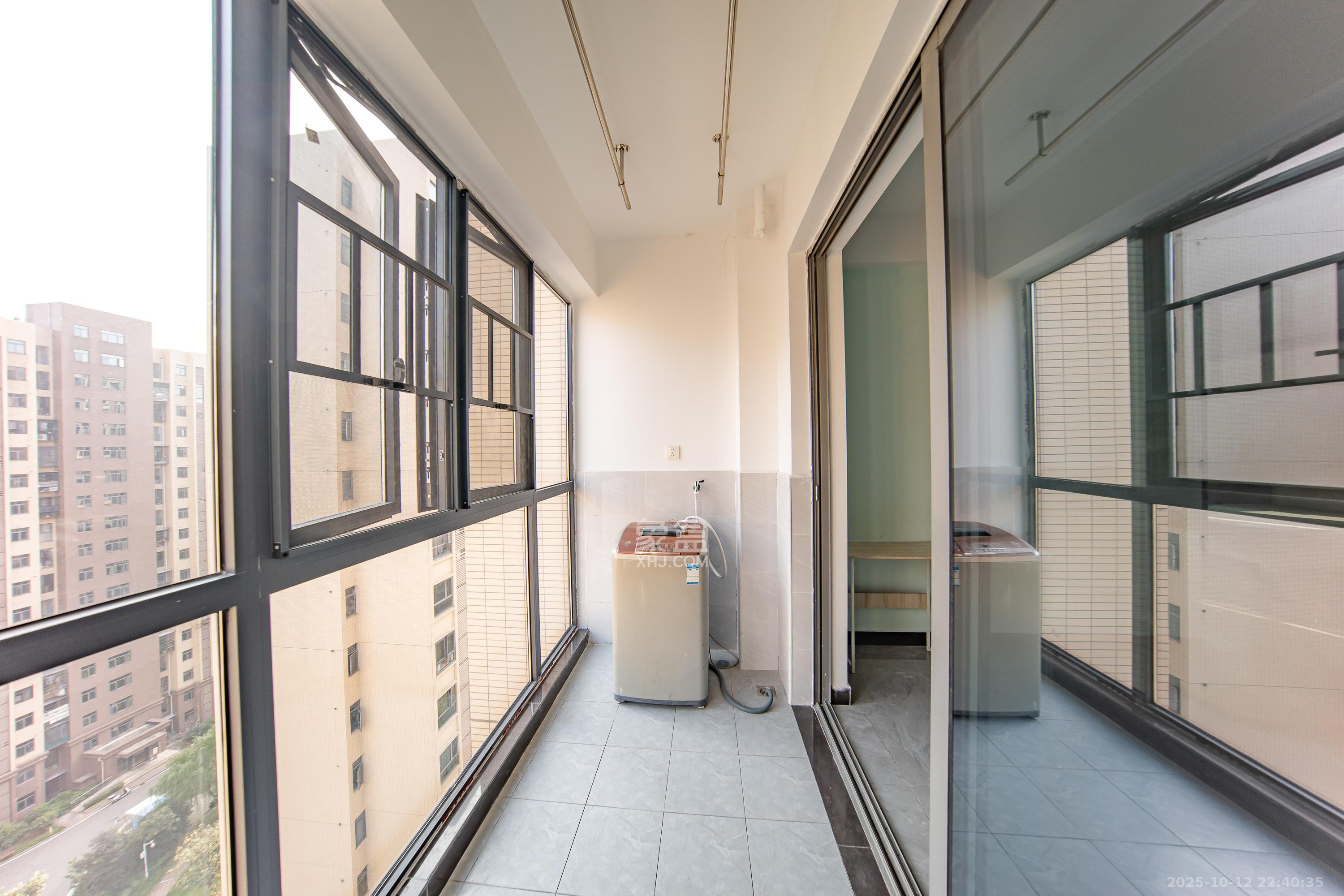 牛力家园 2室1厅1卫 62.0万 牛力家园 2室1厅1卫 62.0万阳台