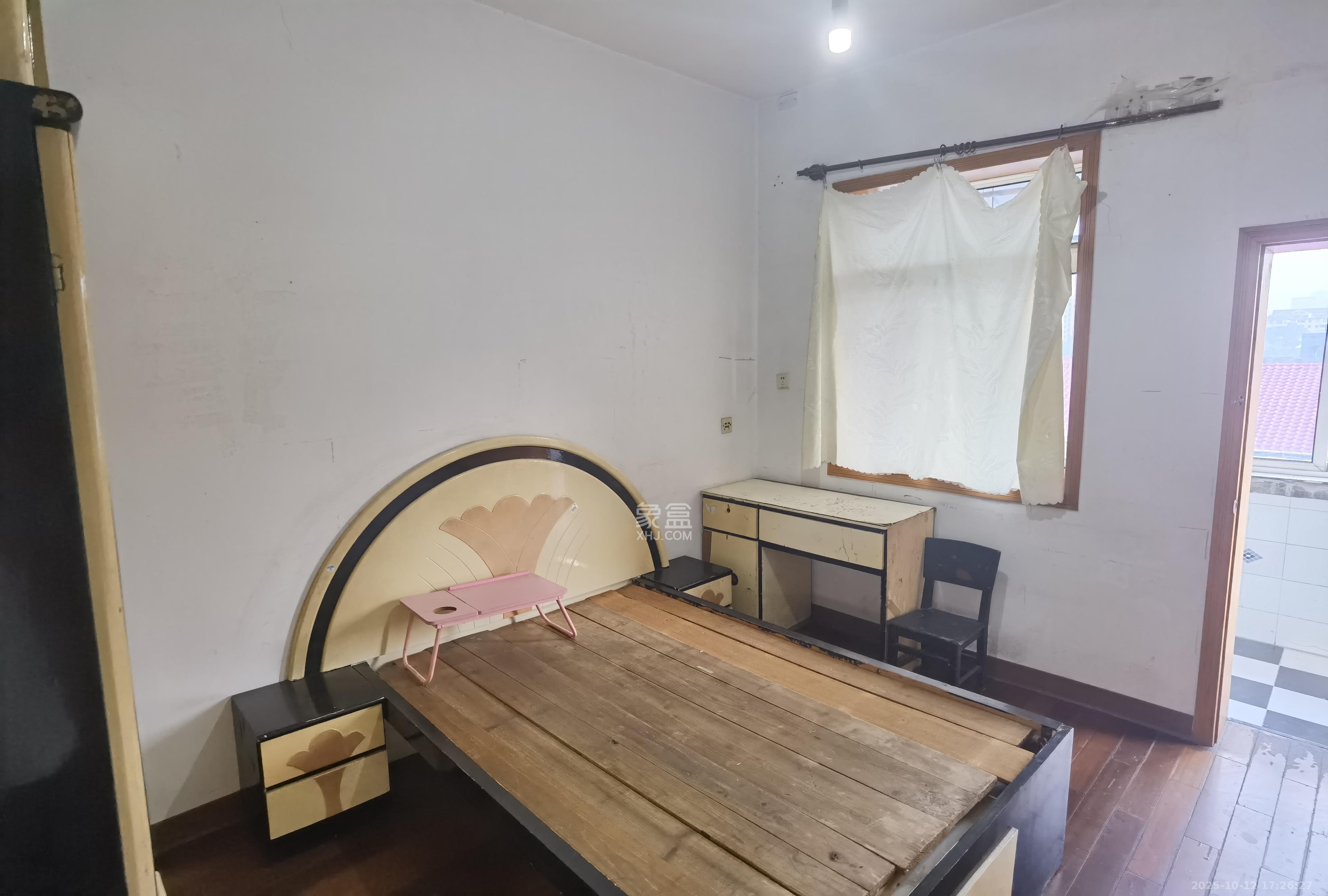 变压器厂宿舍 3室2厅1卫 1200.0元/月 变压器厂宿舍 3室2厅1卫 1200.0元/月室内图