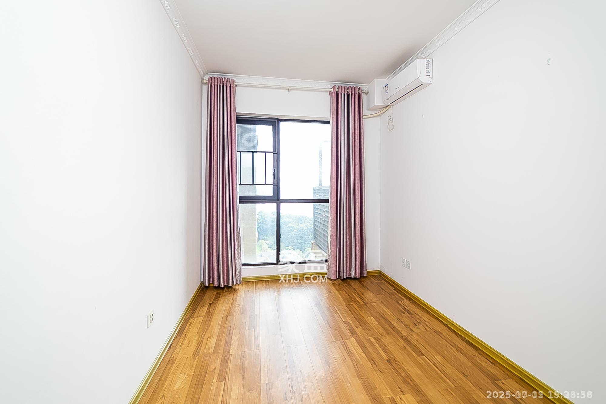 中建江山壹号 4室2厅2卫 6000.0元/月 中建江山壹号 4室2厅2卫 6000.0元/月室内图