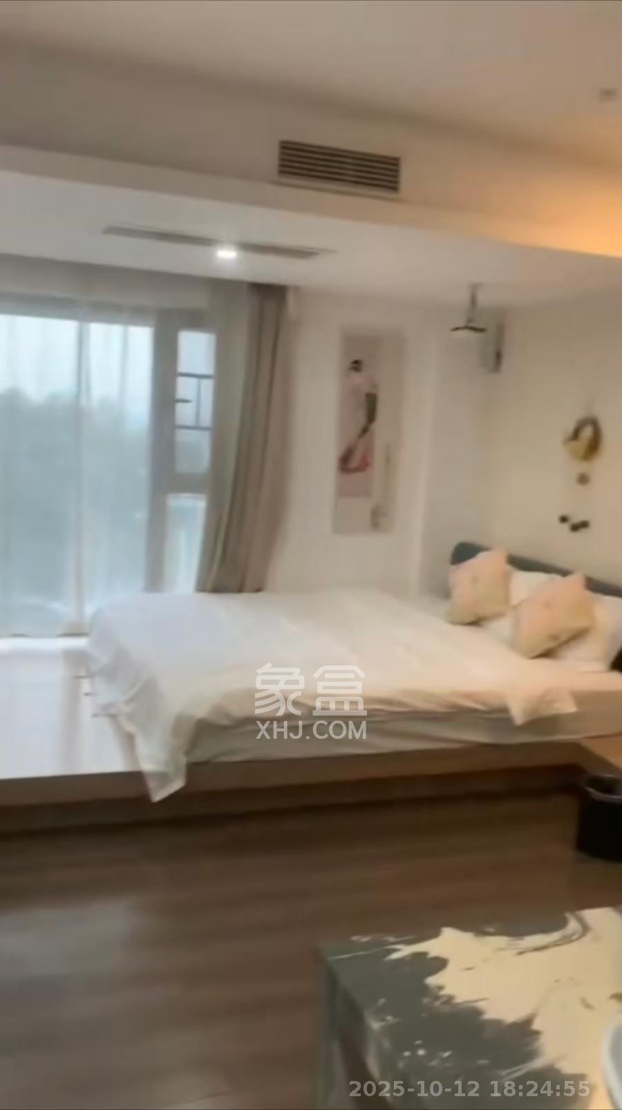 潮宗御苑 7室2厅2卫 8500.0元/月 潮宗御苑 7室2厅2卫 8500.0元/月室内图