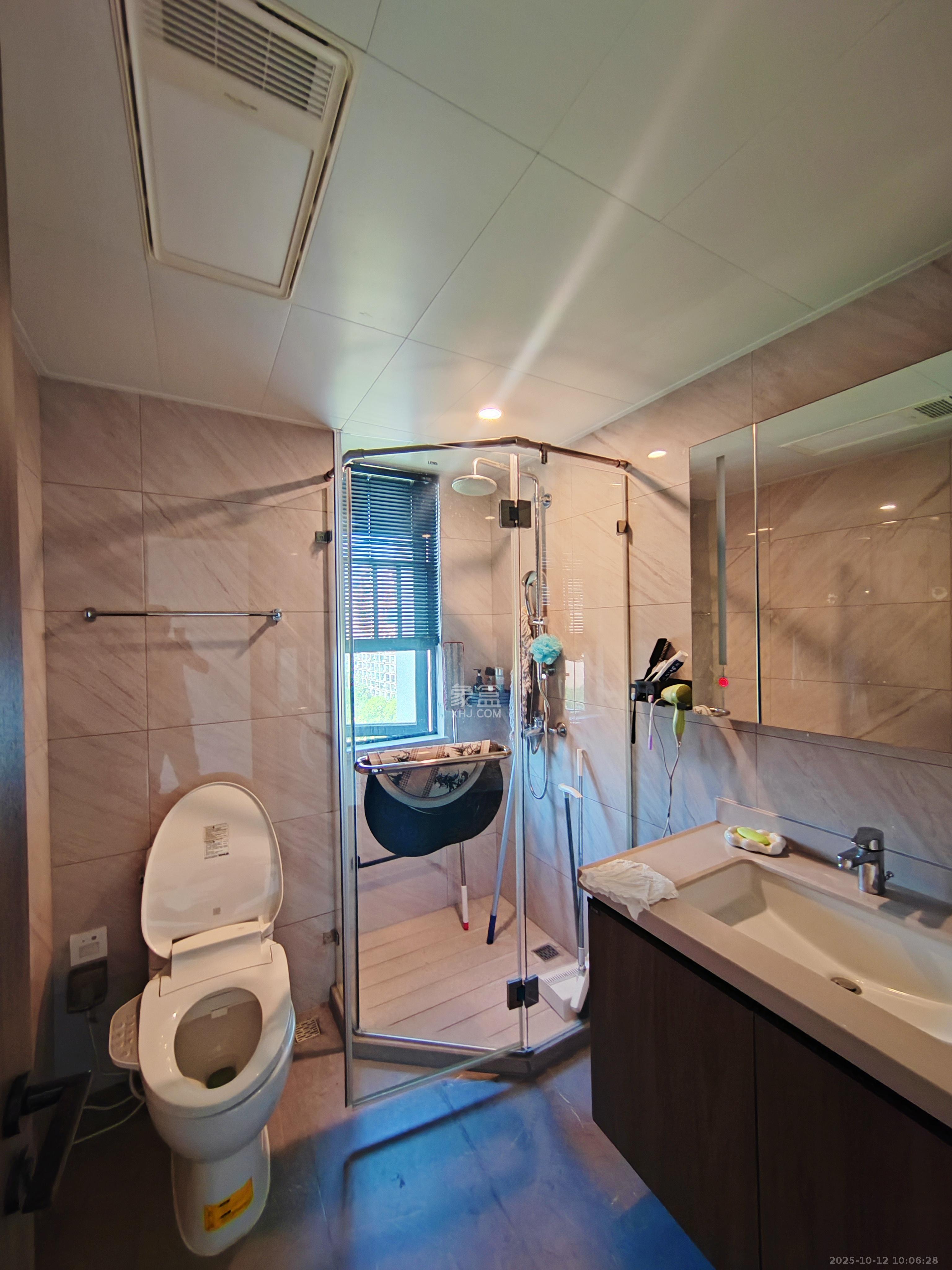 龙湖春江天玺 4室2厅2卫 4600.0元/月 龙湖春江天玺 4室2厅2卫 4600.0元/月室内图