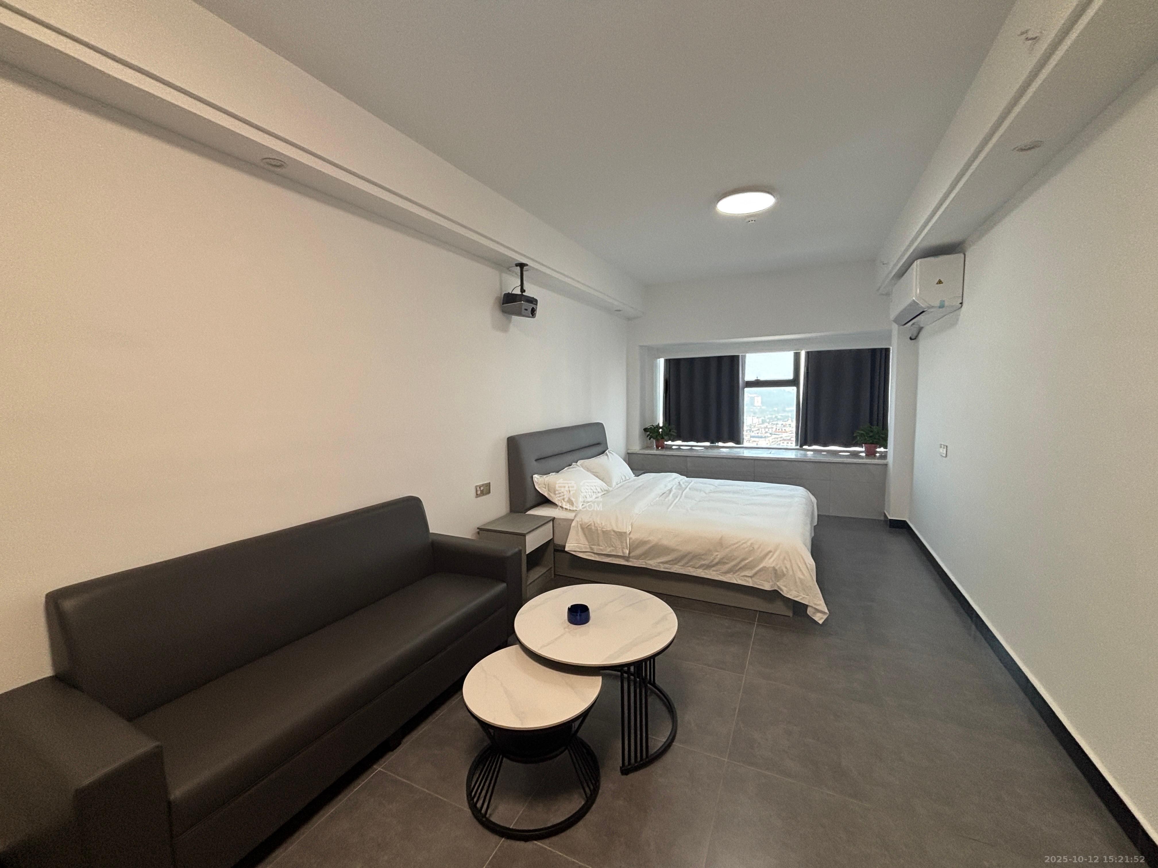 裕天国际商汇中心 1室0厅0卫 1400.0元/月 裕天国际商汇中心 1室0厅0卫 1400.0元/月室内图