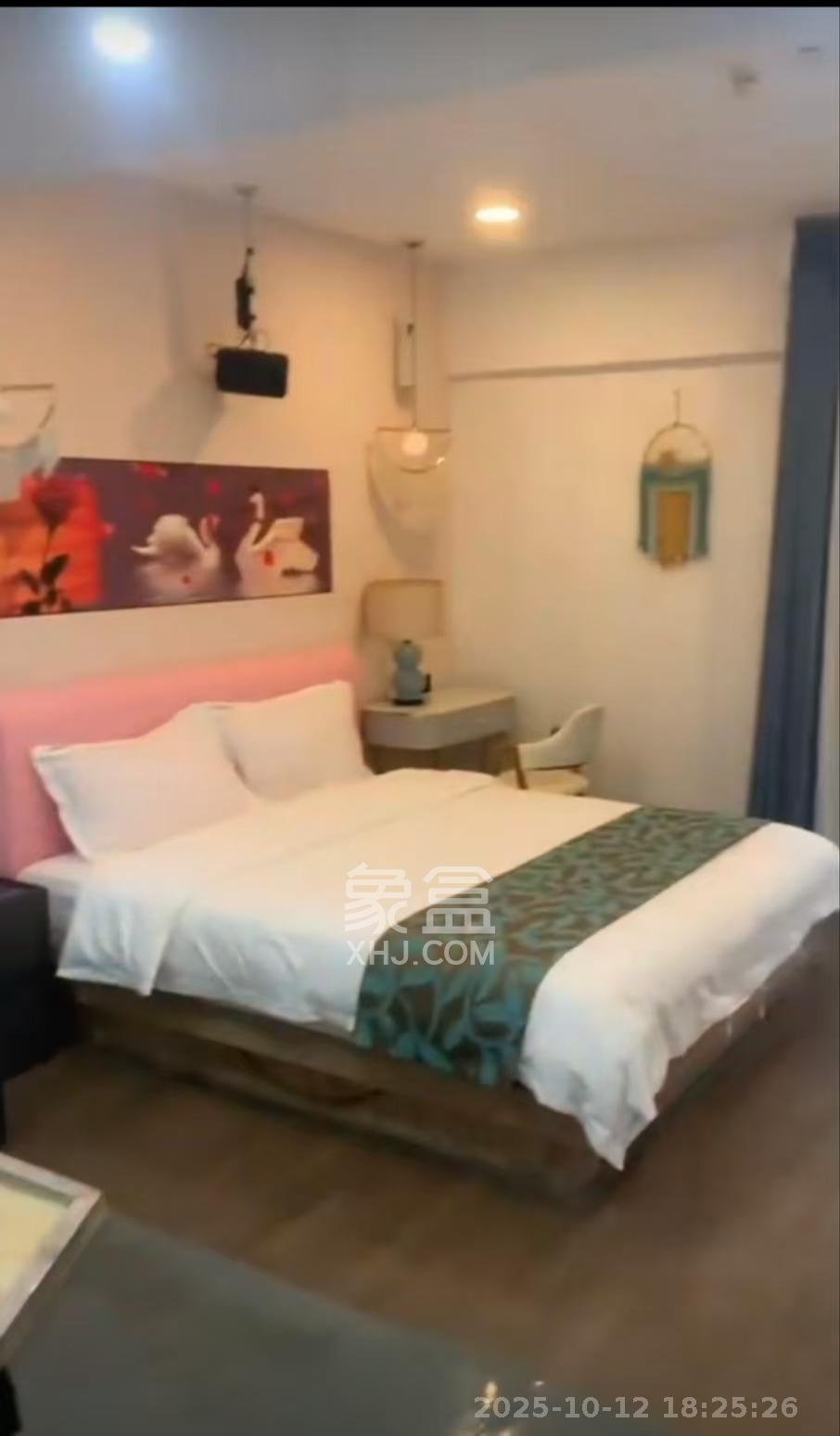 潮宗御苑 7室2厅2卫 8500.0元/月 潮宗御苑 7室2厅2卫 8500.0元/月室内图