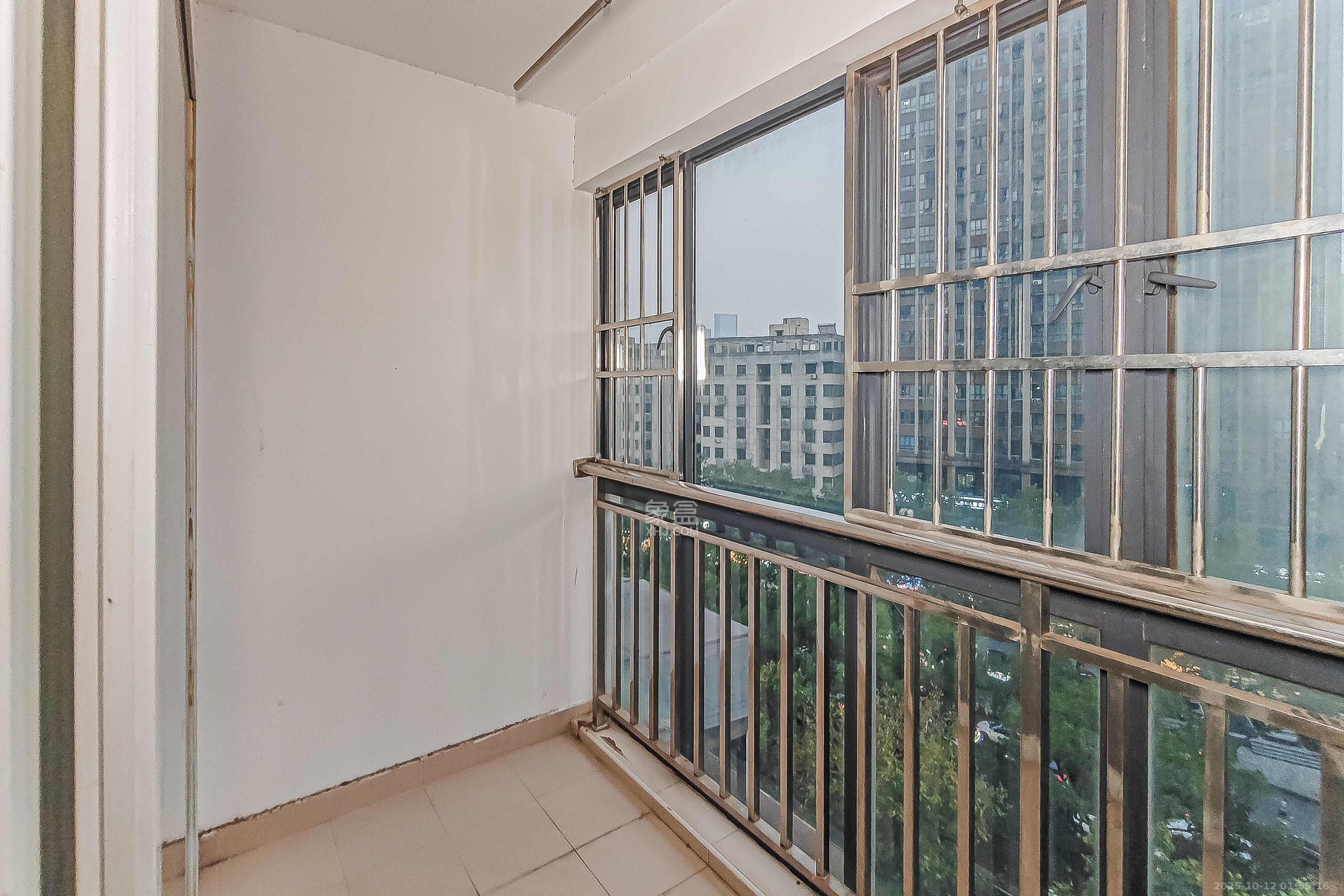 枫丹雅苑（天辰枫丹白露）  2室2厅1卫    116.0万阳台