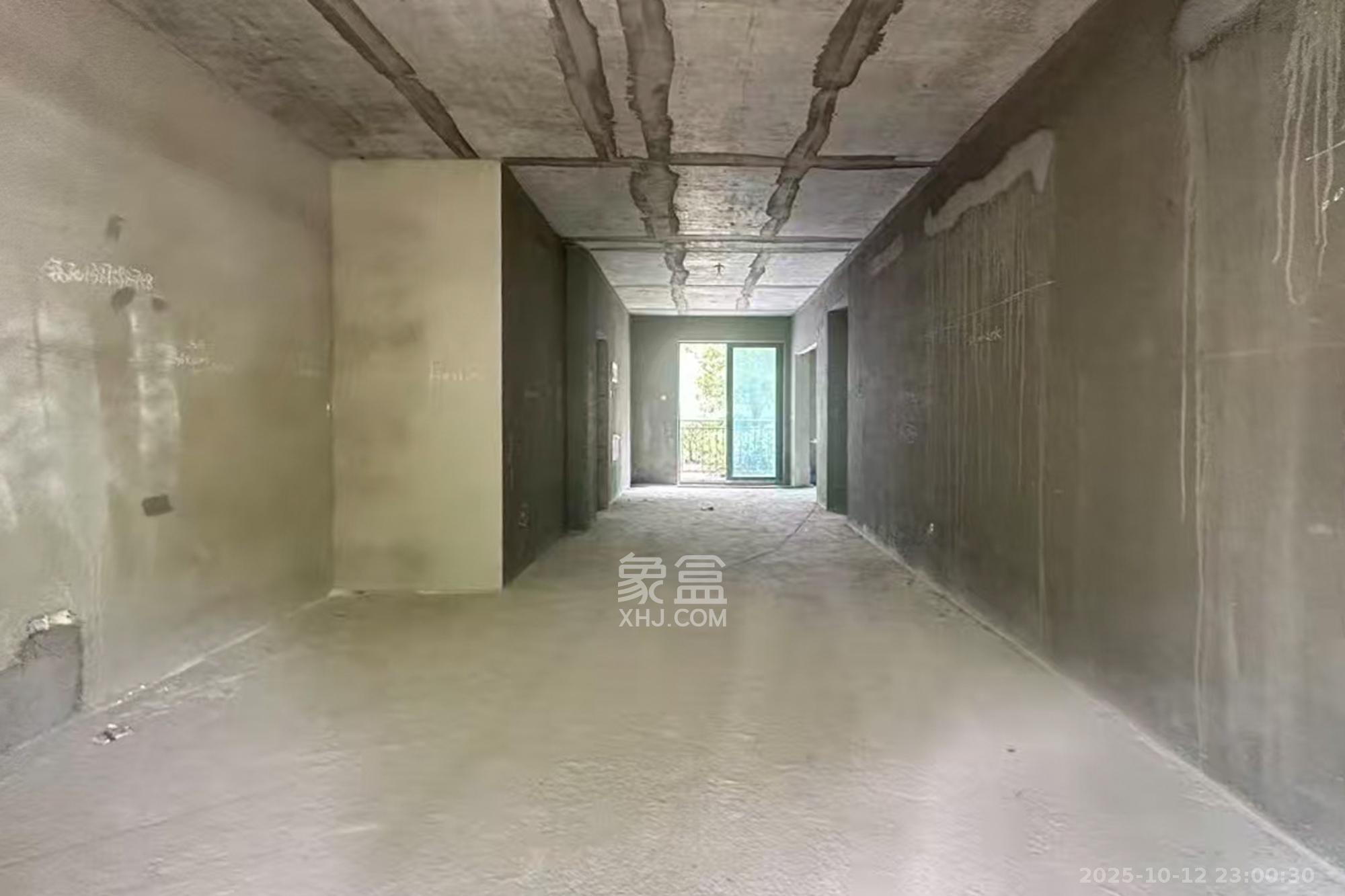 时光潇湘学府（浔学苑）  3室2厅2卫    39.8万客厅