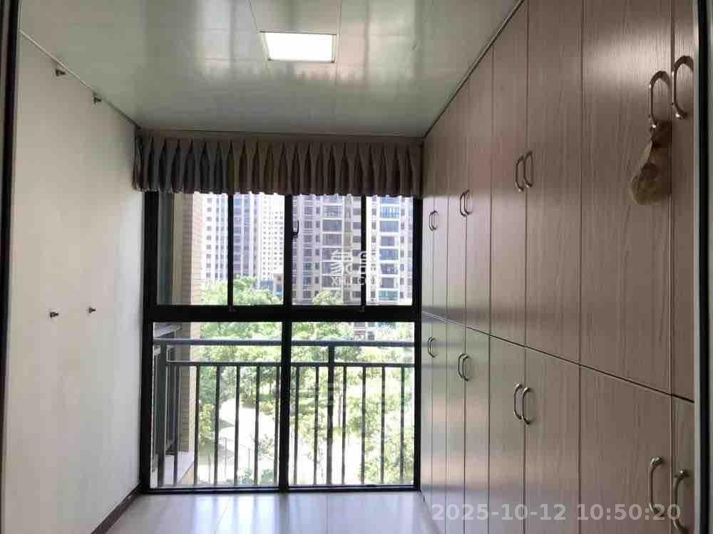 龙腾国际 4室2厅2卫 2600.0元/月 龙腾国际 4室2厅2卫 2600.0元/月室内图