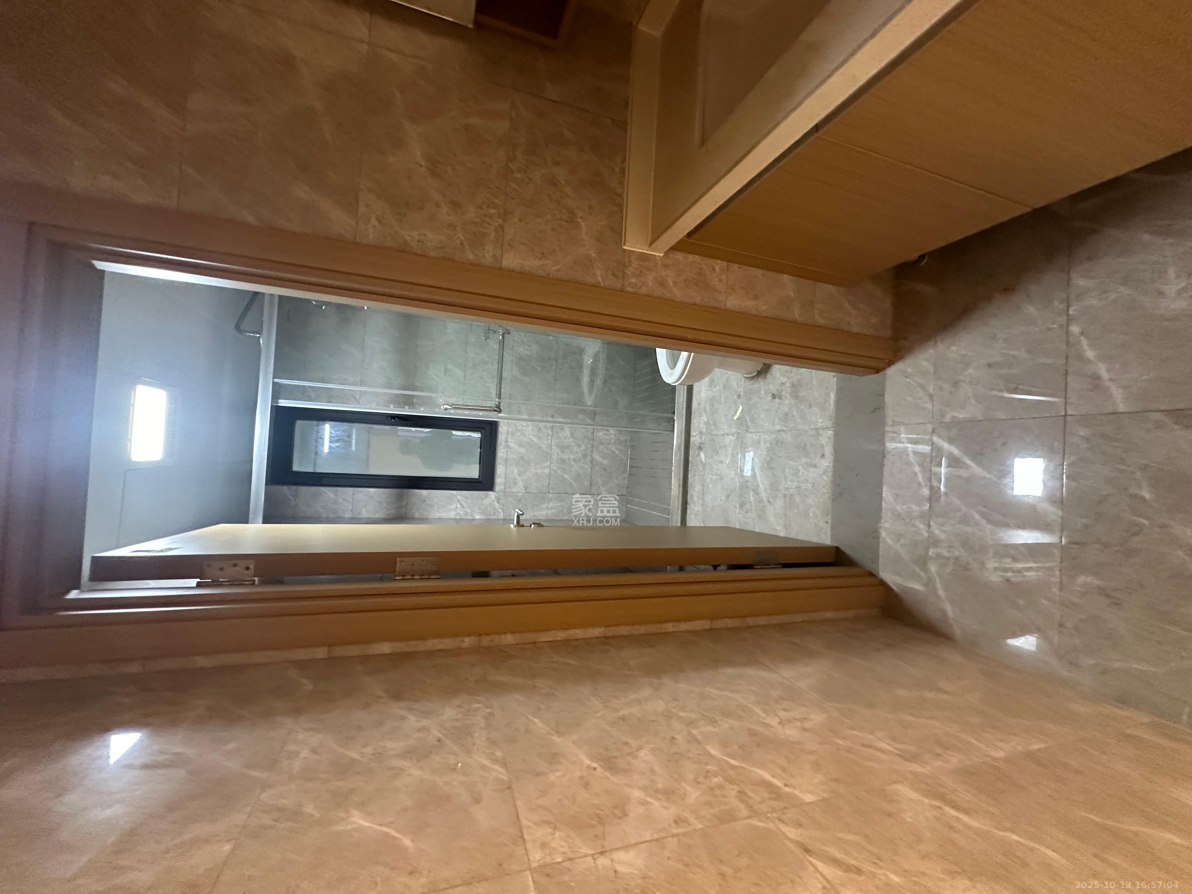 旭辉雨花郡  4室2厅2卫    4000.0元/月 旭辉雨花郡  4室2厅2卫    4000.0元/月室内图