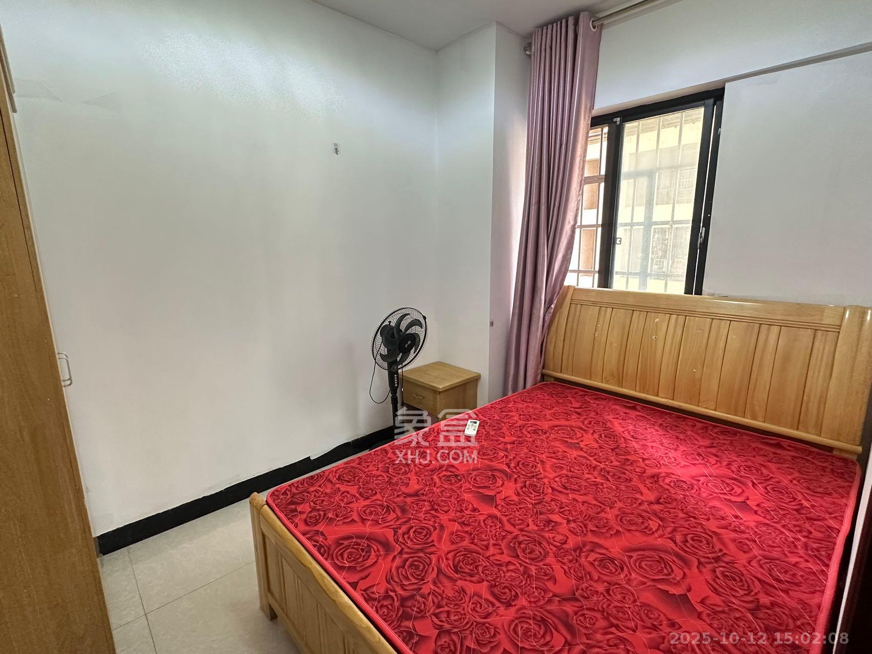 新长海广场  2室1厅1卫    1600.0元/月室内图