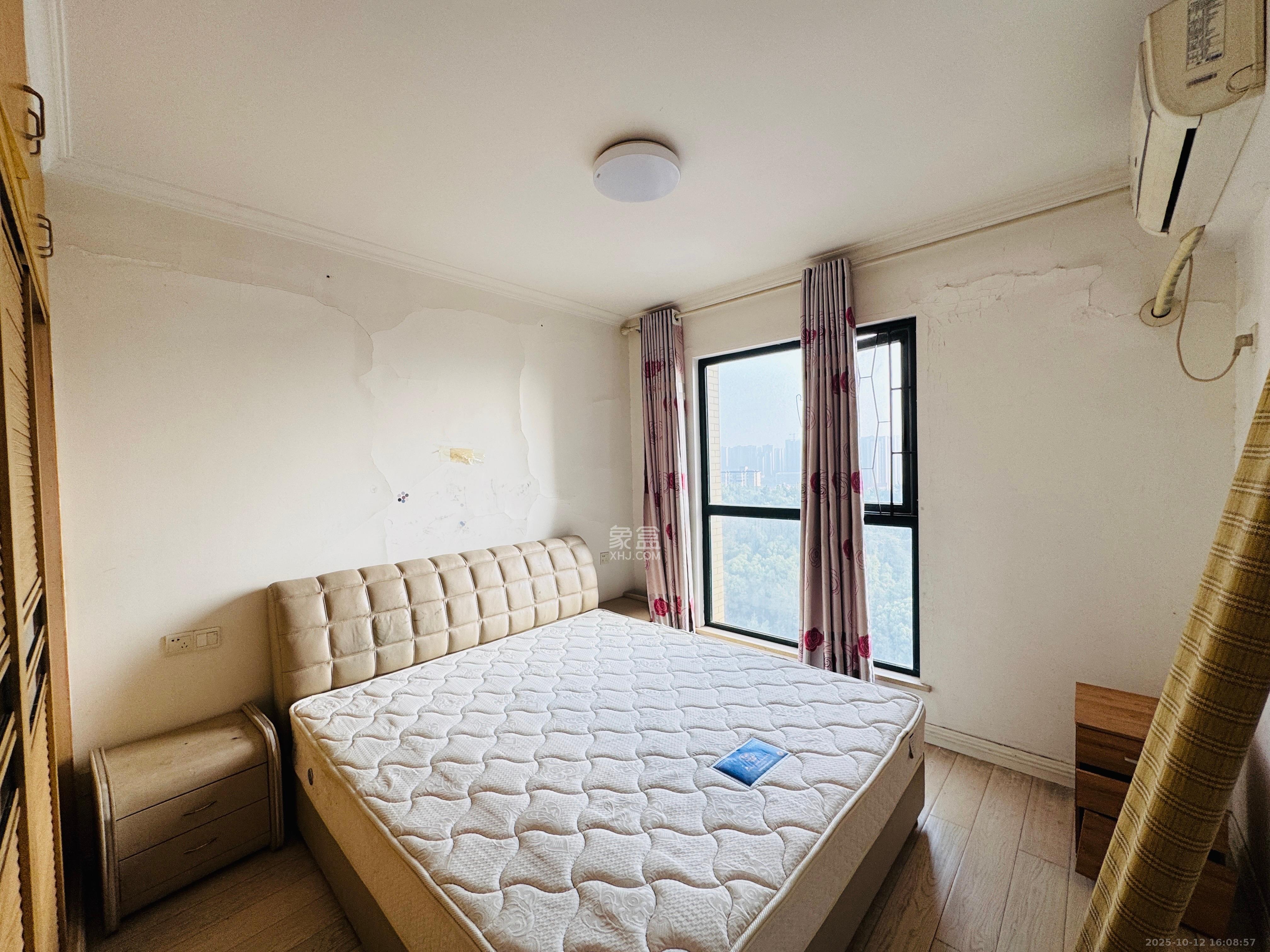 湘江锦绣  3室2厅2卫    2200.0元/月 湘江锦绣  3室2厅2卫    2200.0元/月室内图