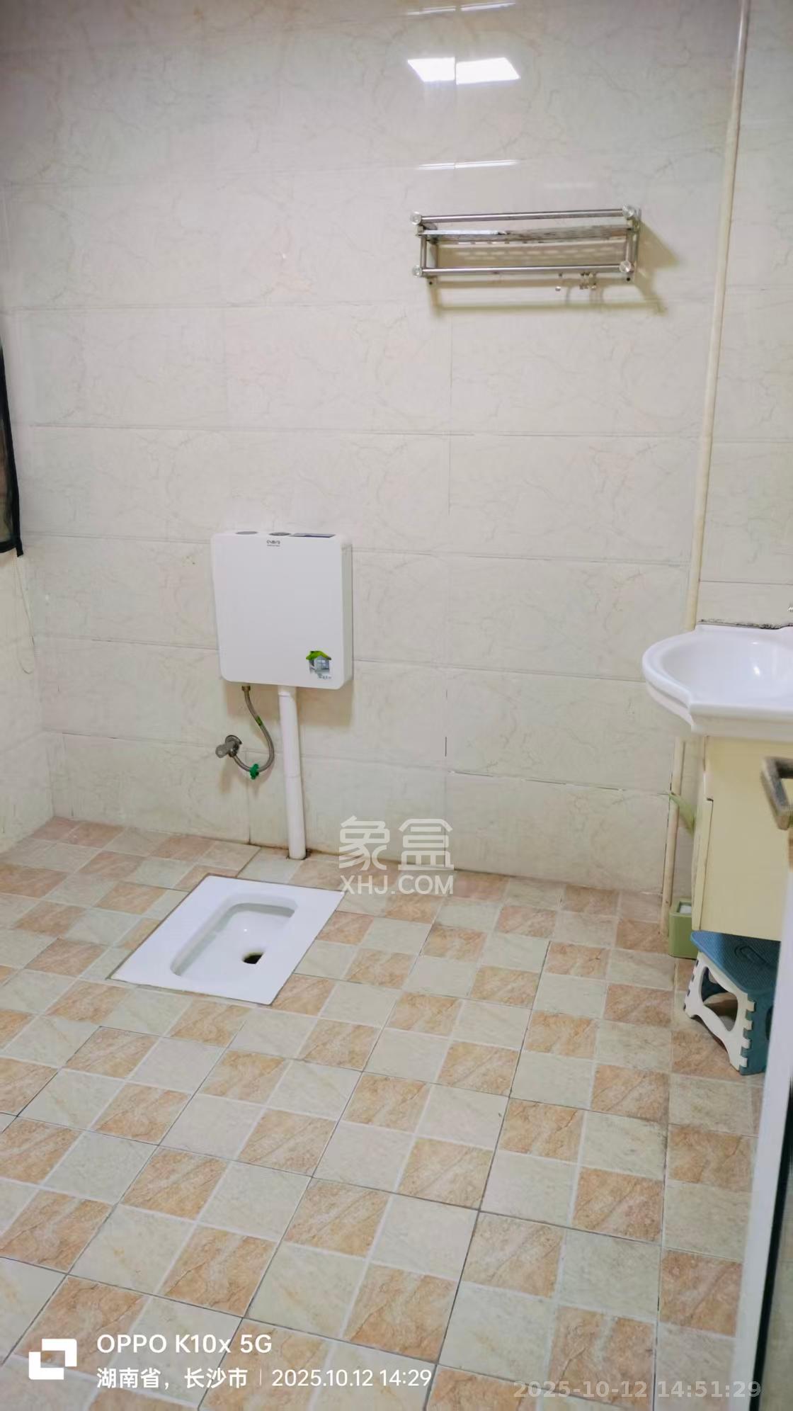 中欣楚天熙苑  3室2厅2卫    2500.0元/月小区图