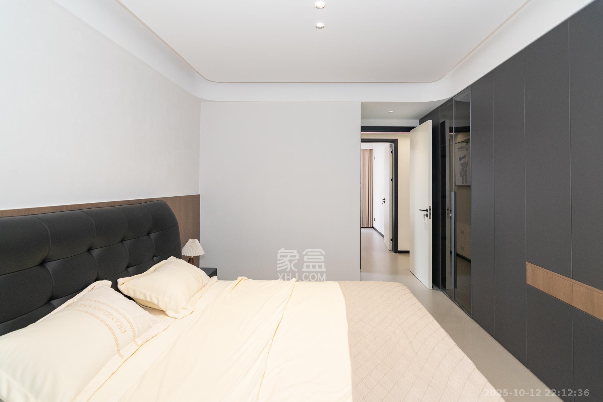 润和雅郡(润和紫郡六期) 4室2厅2卫 139.8万 润和雅郡(润和紫郡六期) 4室2厅2卫 139.8万卧室