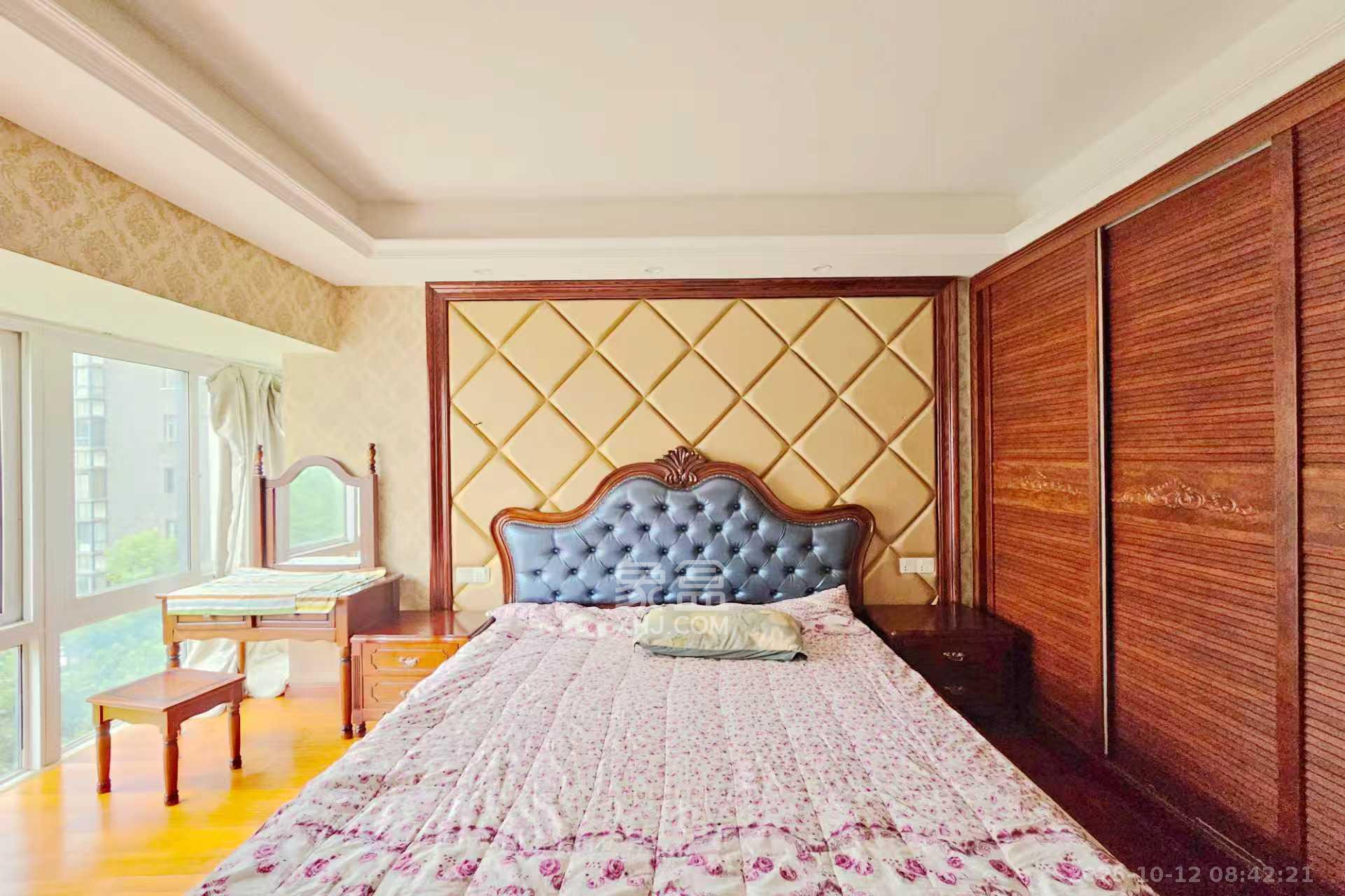 嘉宇盛世华章 3室2厅2卫 4000.0元/月 嘉宇盛世华章 3室2厅2卫 4000.0元/月室内图