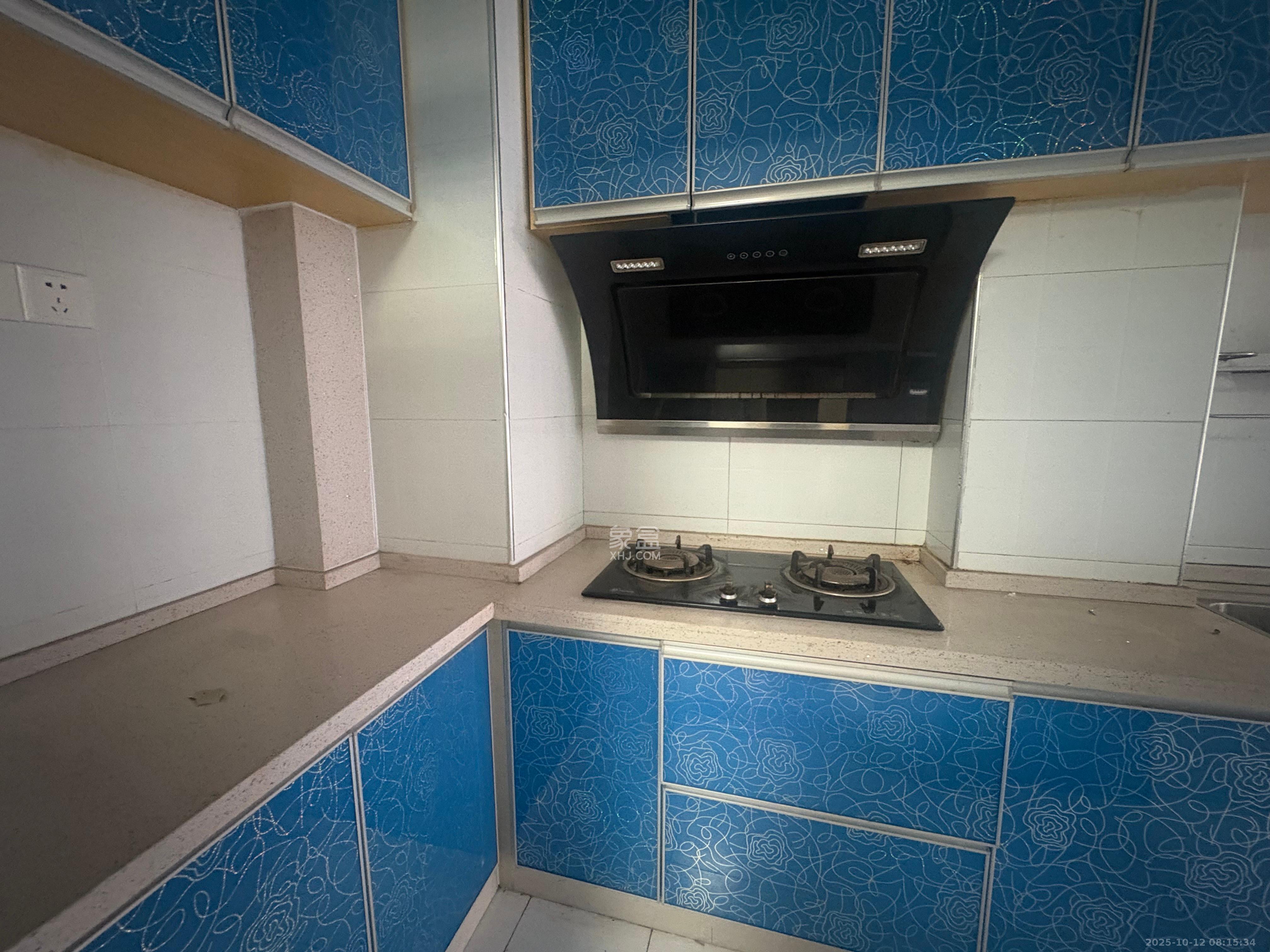 旭辉华庭  3室2厅1卫    1900.0元/月室内图