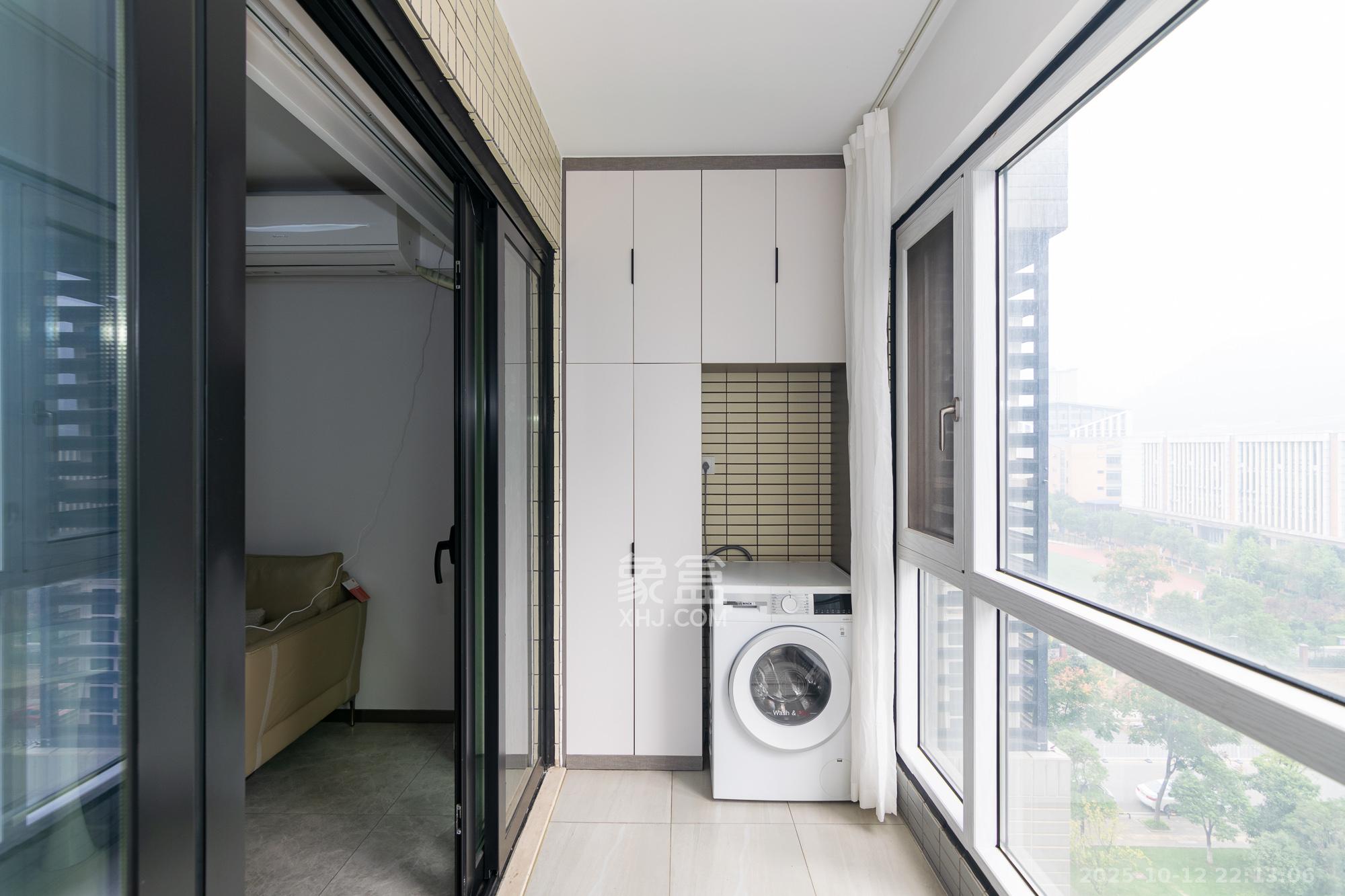 时代年华 3室2厅2卫 76.8万 时代年华 3室2厅2卫 76.8万阳台