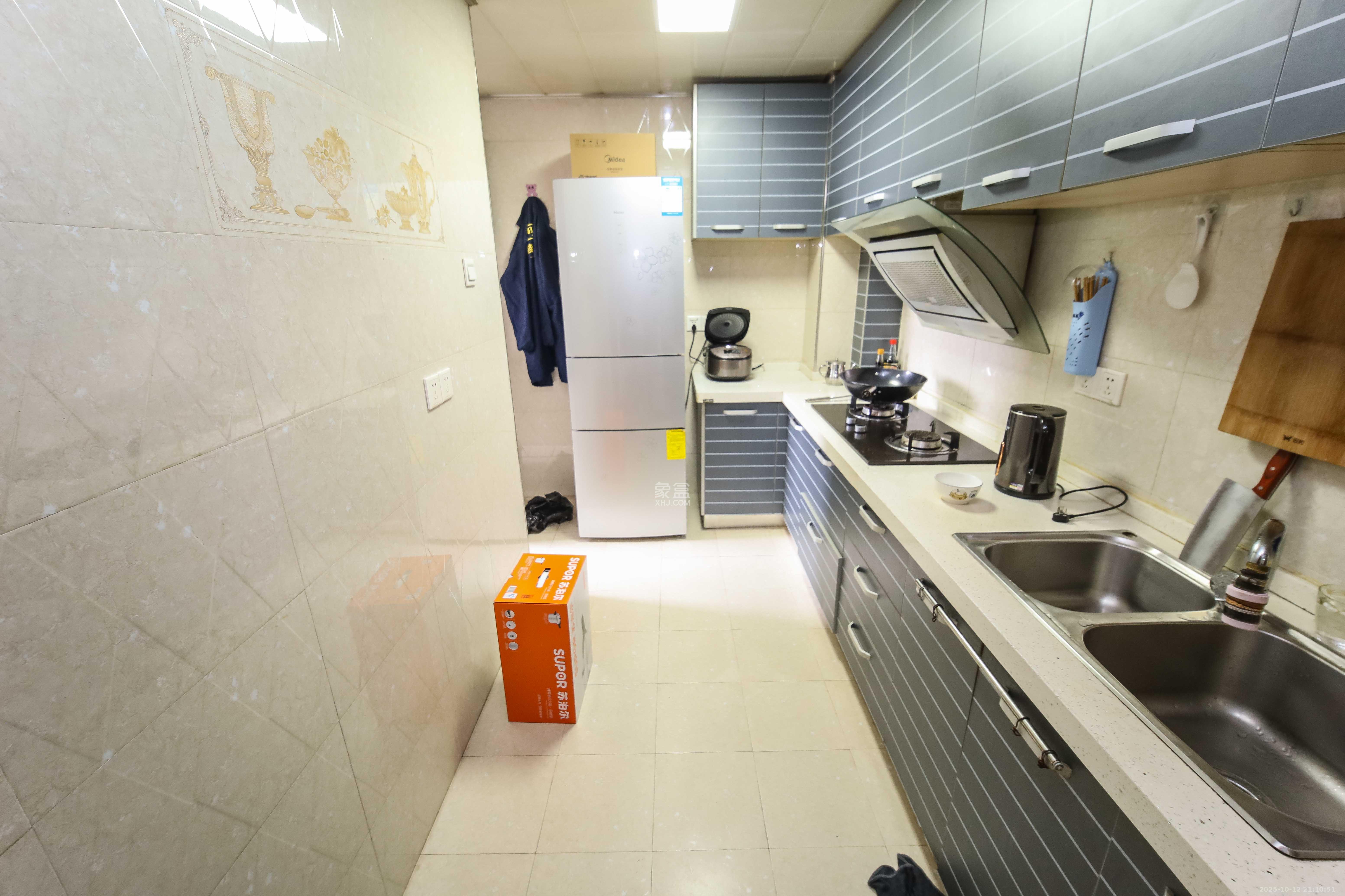 长房白沙湾  1室2厅2卫    83.8万厨房