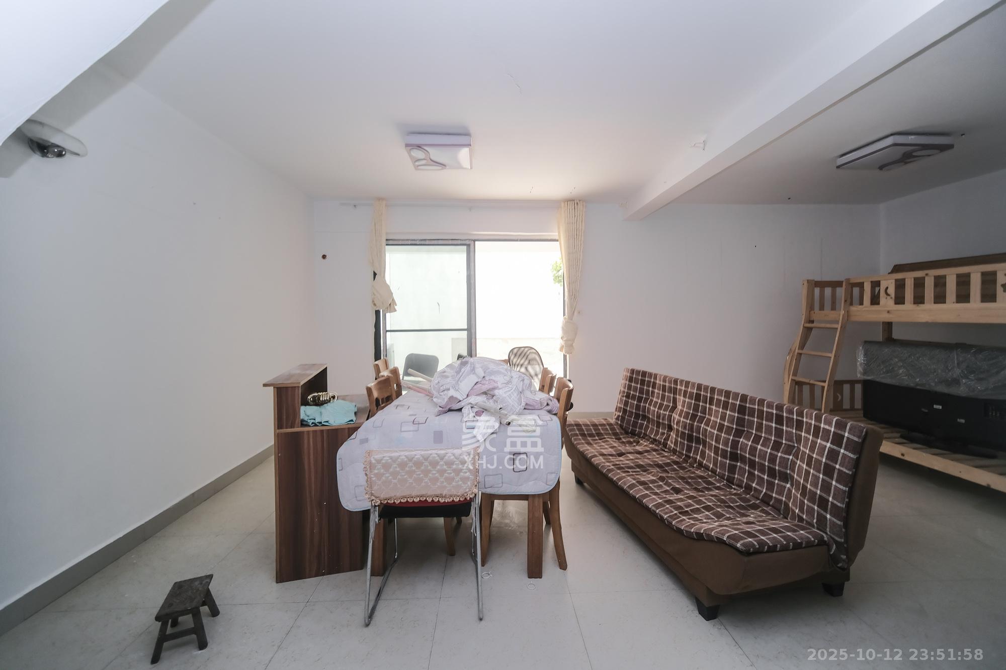 三一街区  1室2厅1卫    88.8万其他