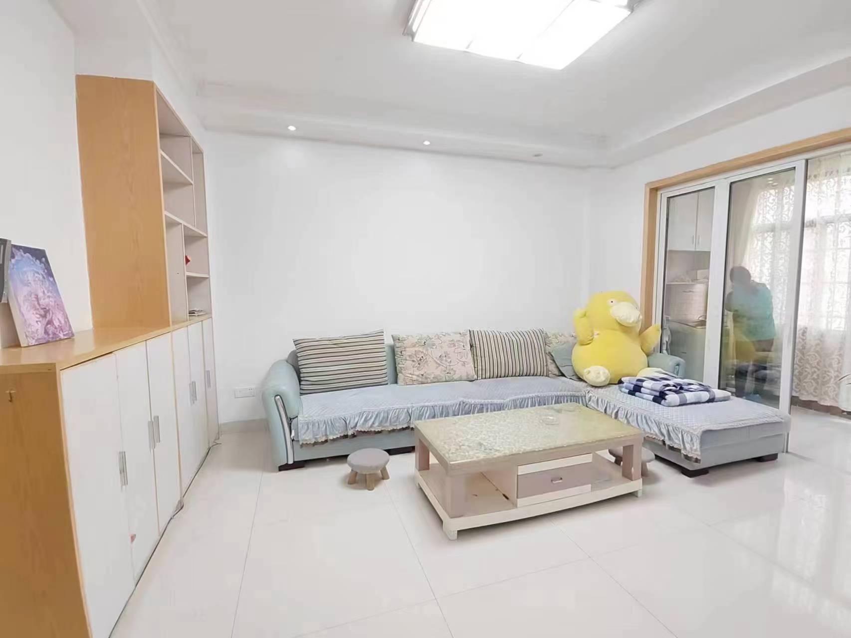 冠都现代城(冠都幸福彼岸) 3室2厅2卫 1700.0元/月 冠都现代城(冠都幸福彼岸) 3室2厅2卫 1700.0元/月室内图