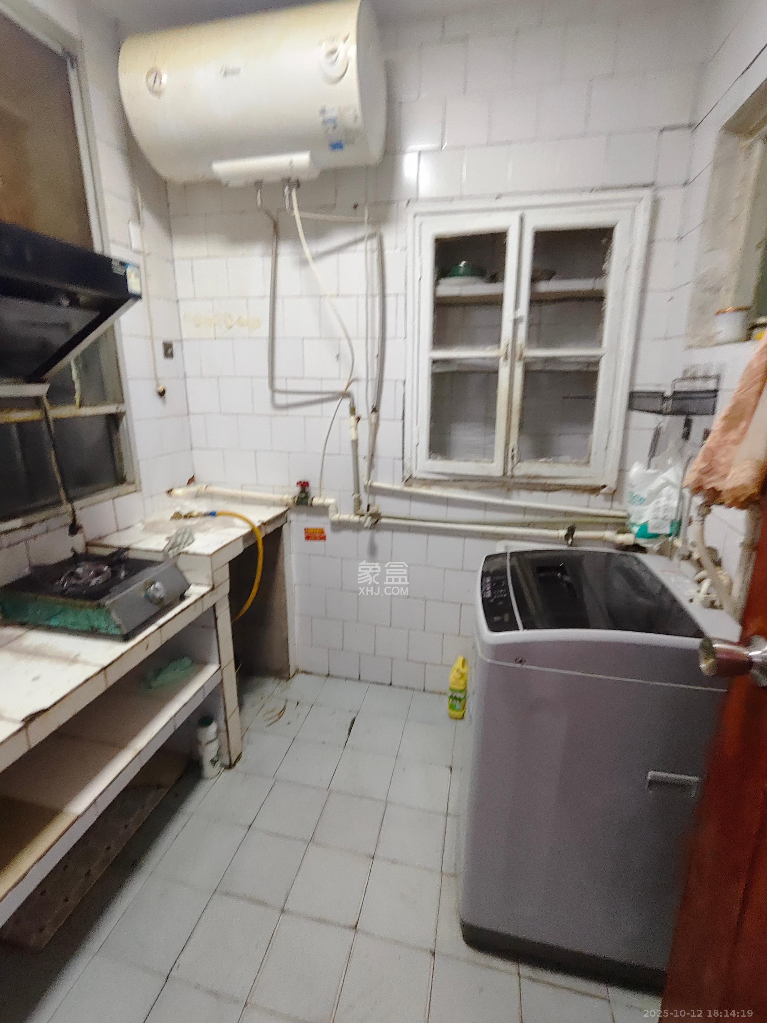 建安小区  1室1厅1卫    1200.0元/月室内图