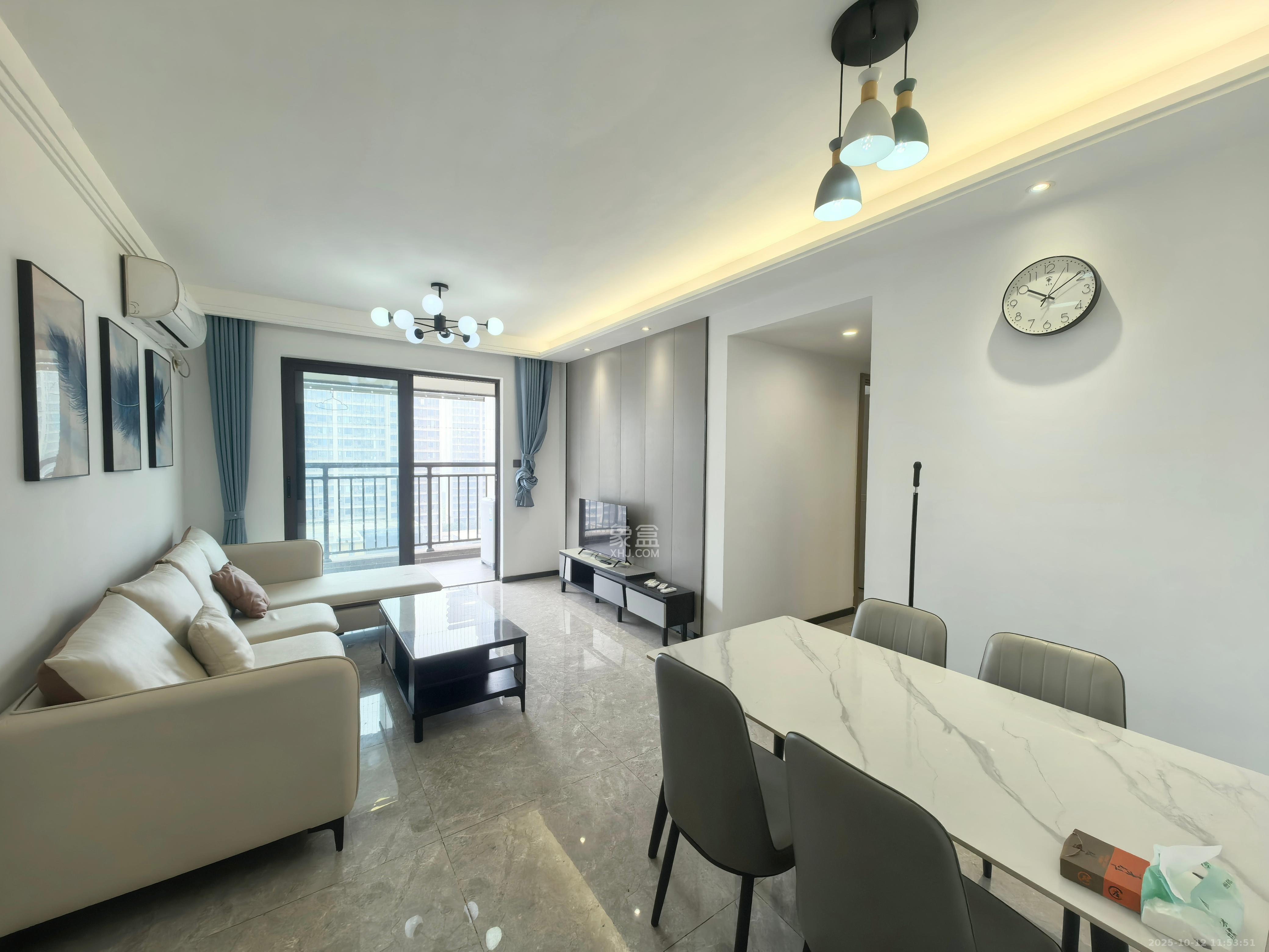 招商华发依云曦城  3室2厅2卫    2300.0元/月 招商华发依云曦城  3室2厅2卫    2300.0元/月室内图