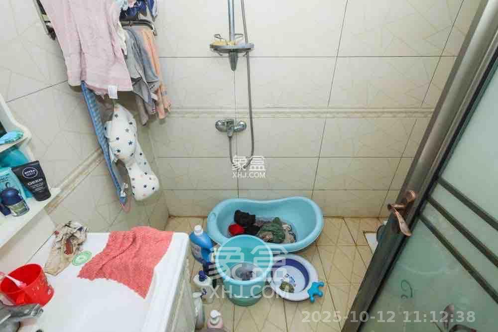 荣盛花语馨苑  2室2厅1卫    2100.0元/月 荣盛花语馨苑  2室2厅1卫    2100.0元/月室内图