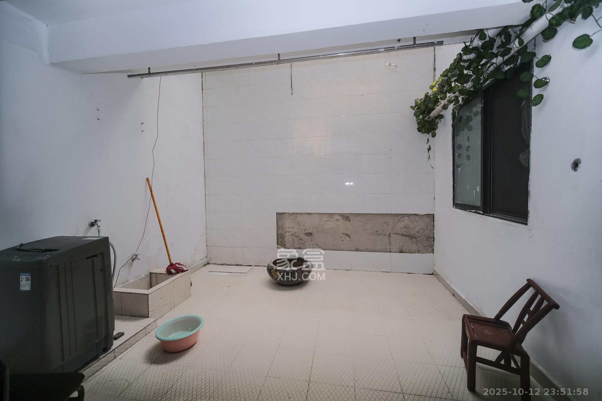 三一街区  1室2厅1卫    88.8万其他