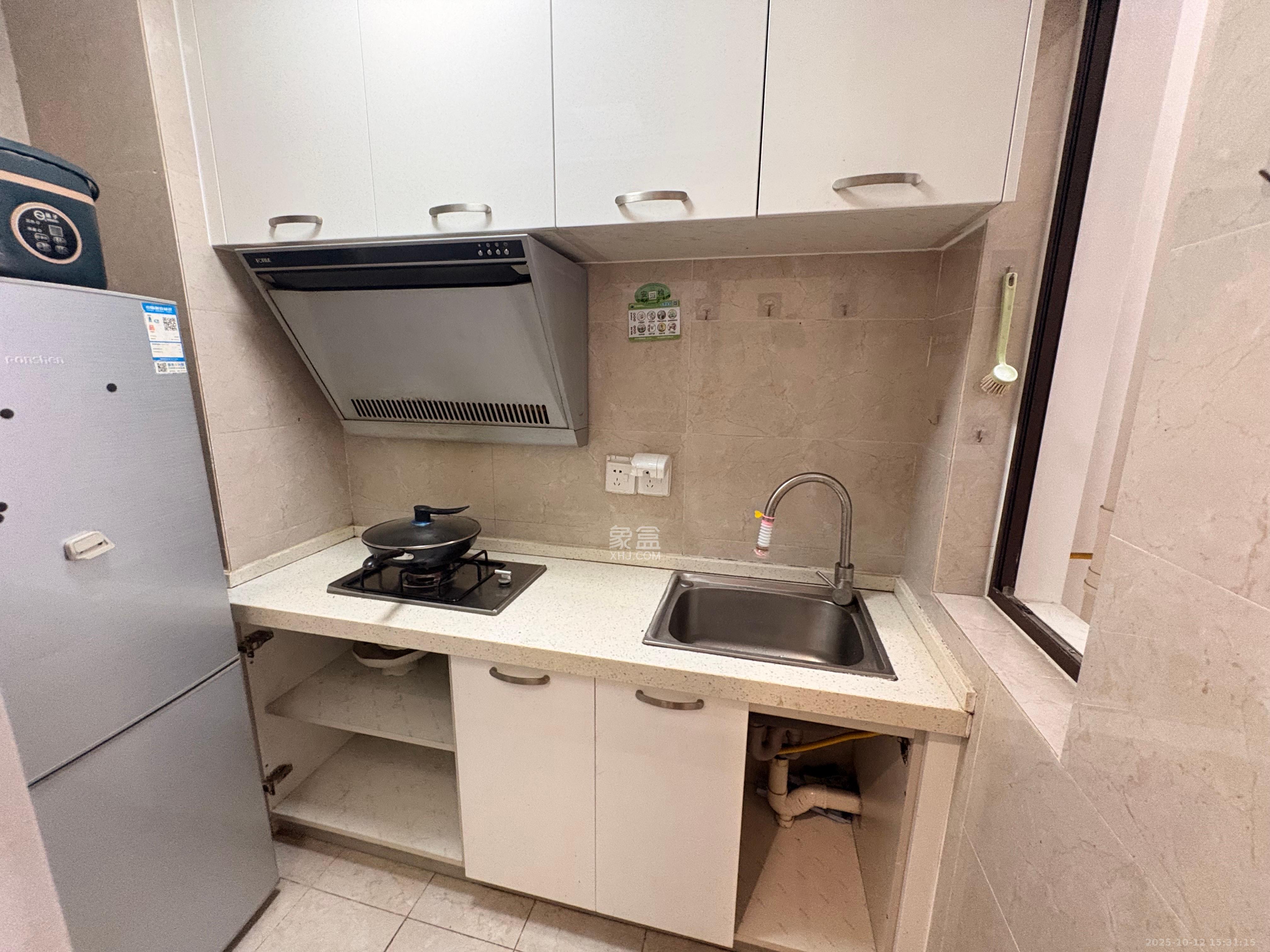 中建信和城  1室1厅1卫    1450.0元/月室内图