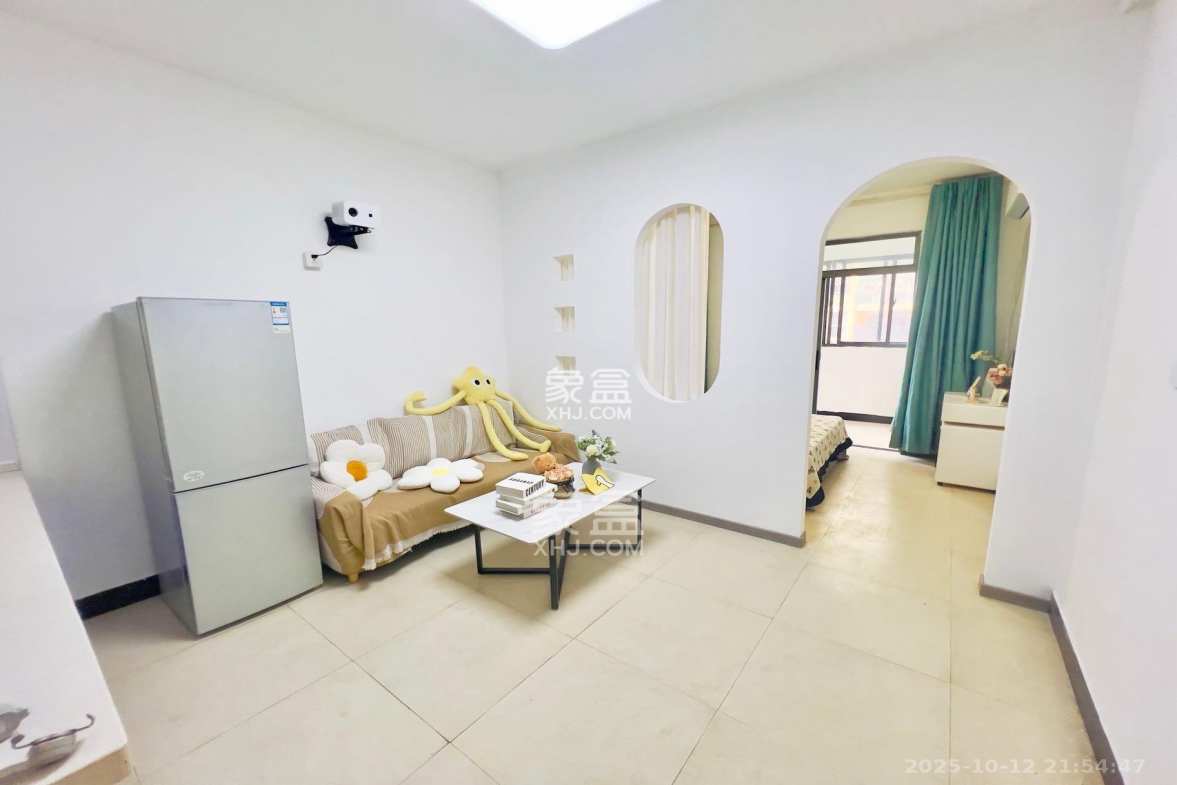 人瑞潇湘国际 1室0厅1卫 2200.0元/月 人瑞潇湘国际 1室0厅1卫 2200.0元/月室内图