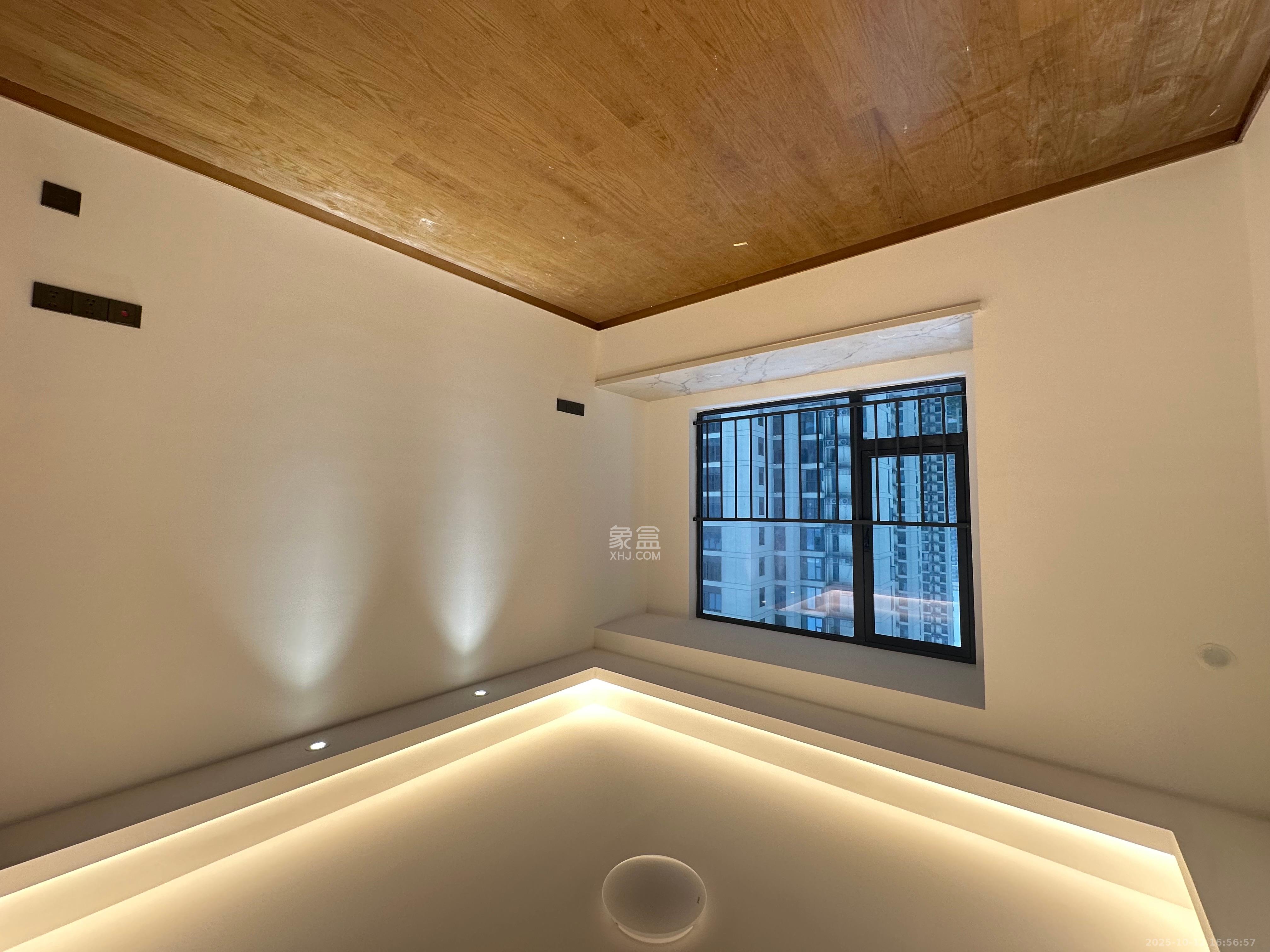 旭辉雨花郡  4室2厅2卫    4000.0元/月 旭辉雨花郡  4室2厅2卫    4000.0元/月室内图