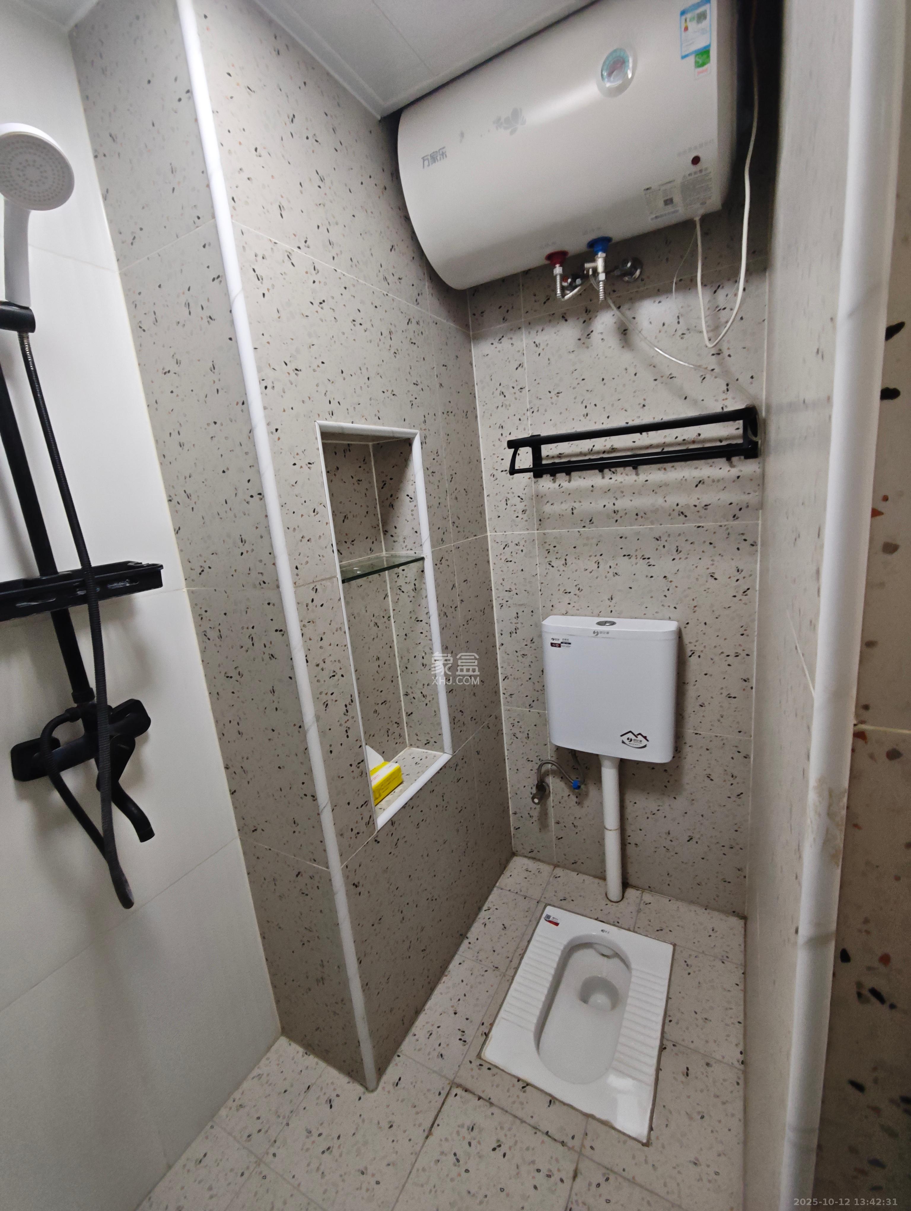 保利麓谷林语I区  1室0厅0卫    1400.0元/月室内图