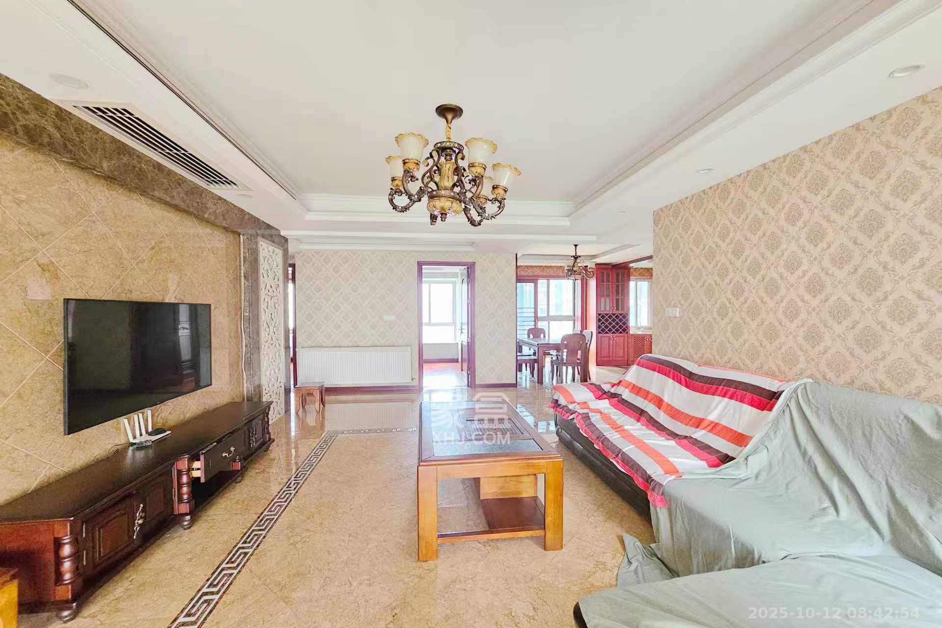 嘉宇盛世华章 3室2厅2卫 4000.0元/月 嘉宇盛世华章 3室2厅2卫 4000.0元/月室内图