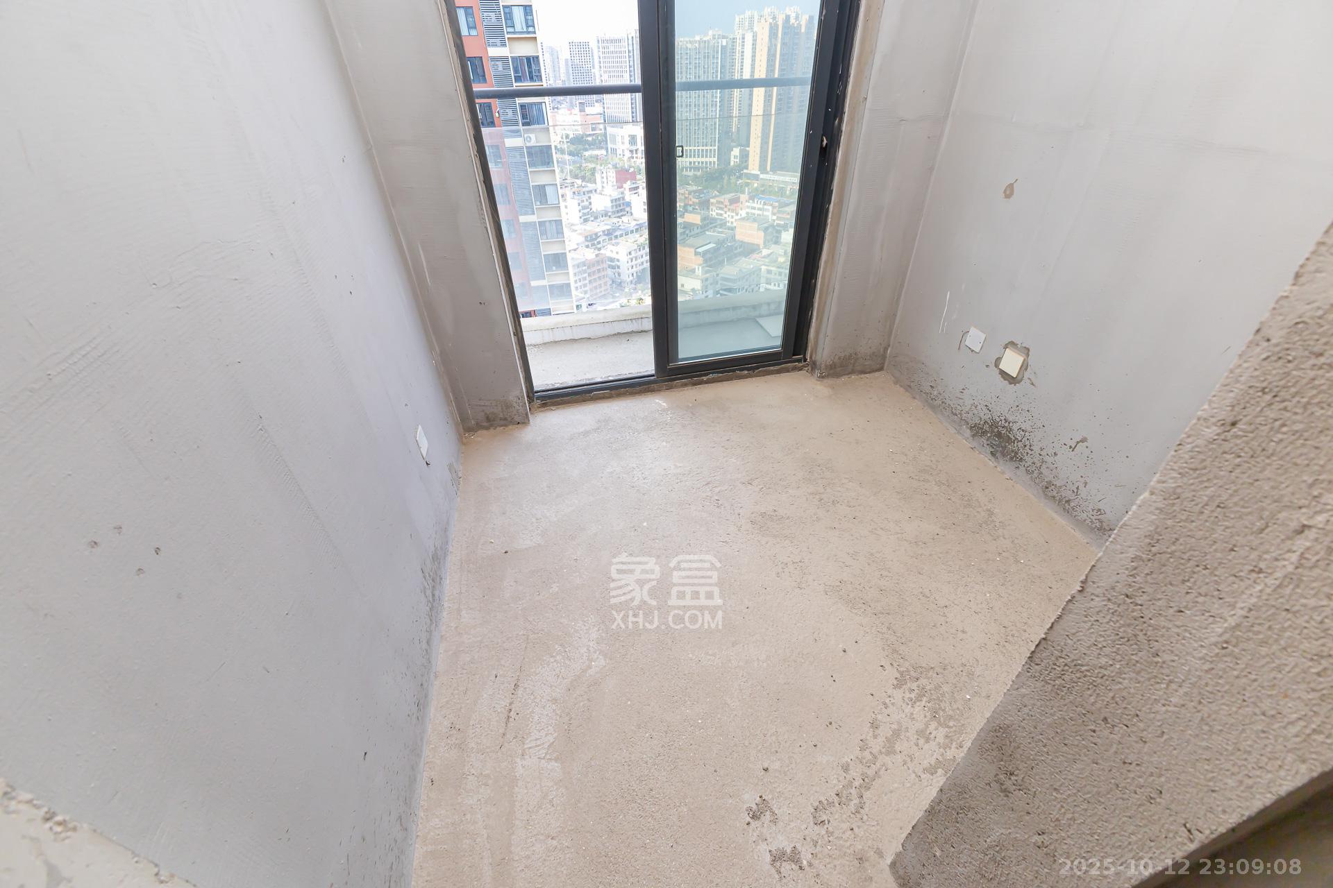 顺舟旺城  4室2厅2卫    96.0万卧室