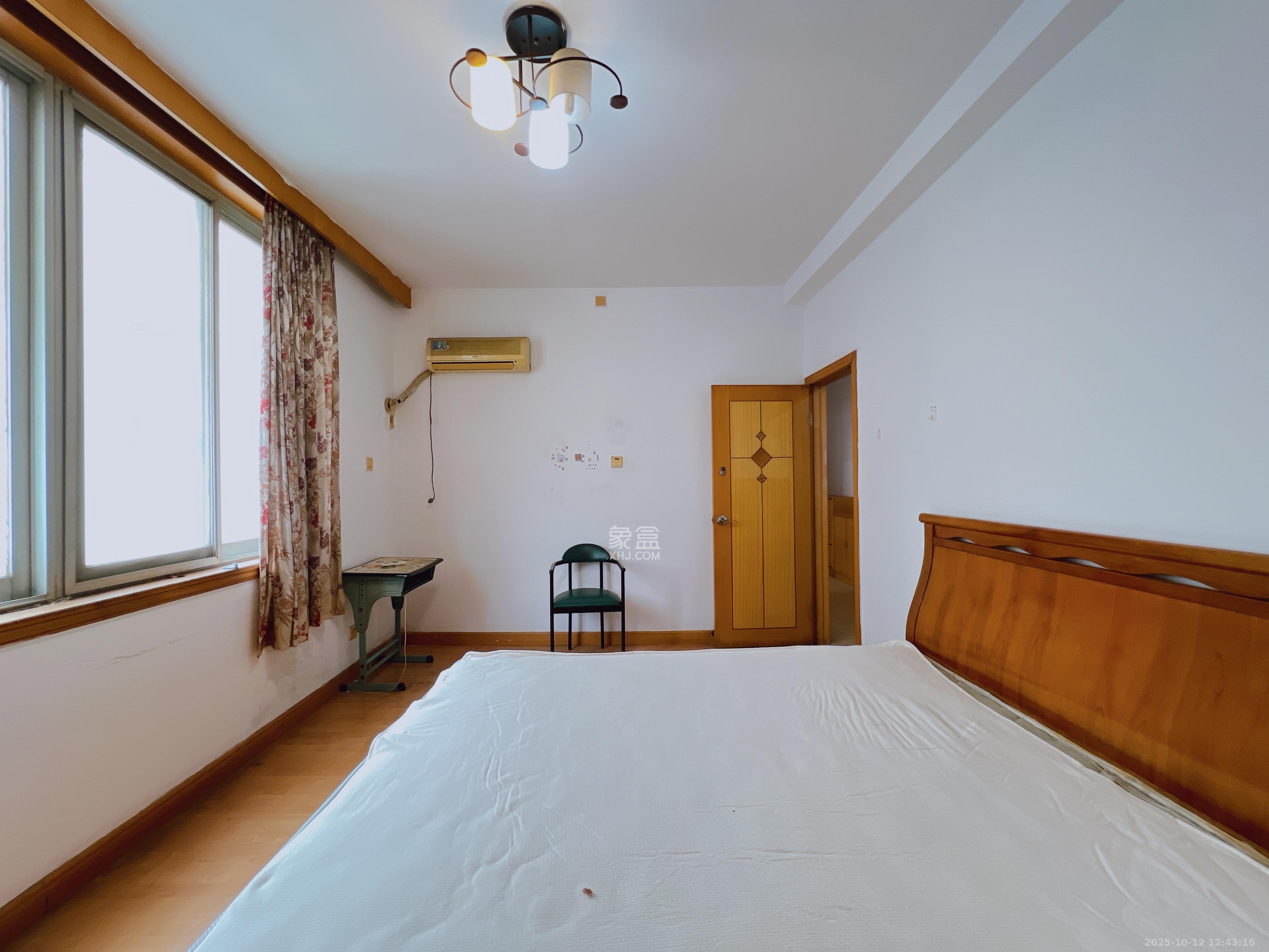 姚正街商住楼  5室1厅1卫    3600.0元/月室内图