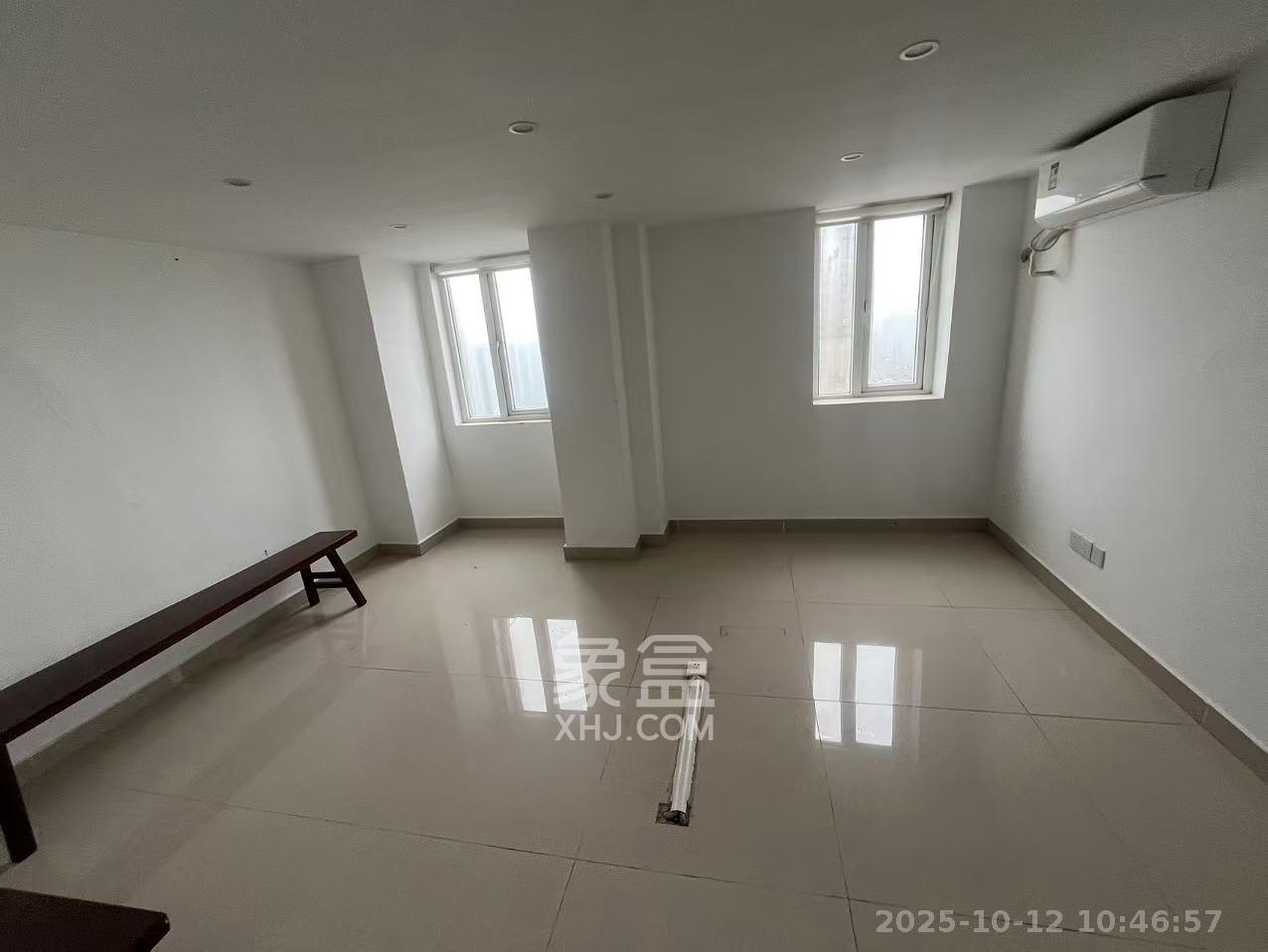 长城雅苑   44.74㎡      16000.0元/月室内图