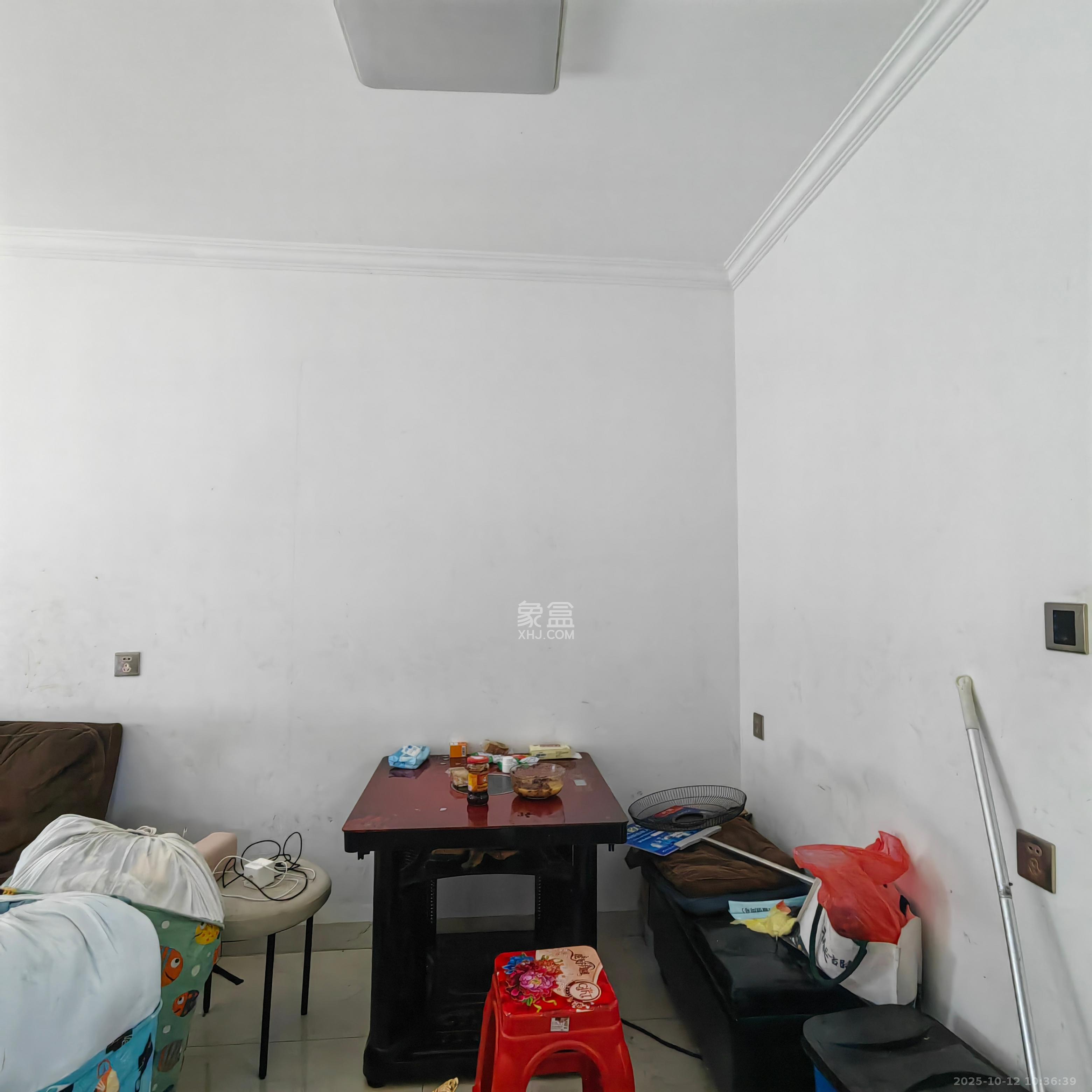 荣盛花语城  2室2厅1卫    1500.0元/月室内图