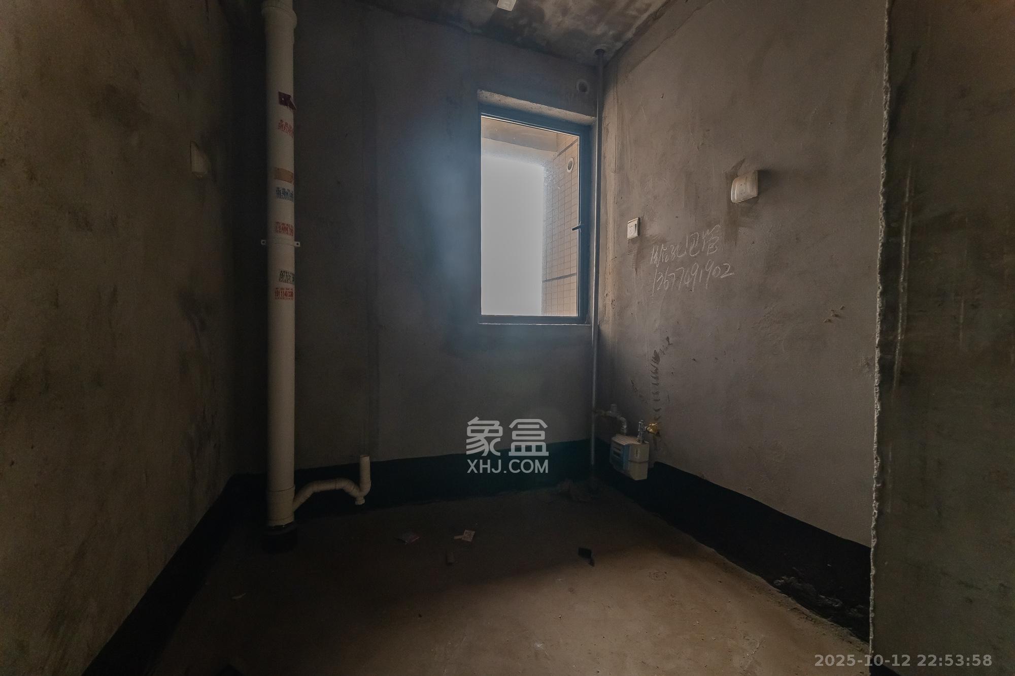 印山蓝色海岸  3室2厅1卫    51.8万 印山蓝色海岸  3室2厅1卫    51.8万其他